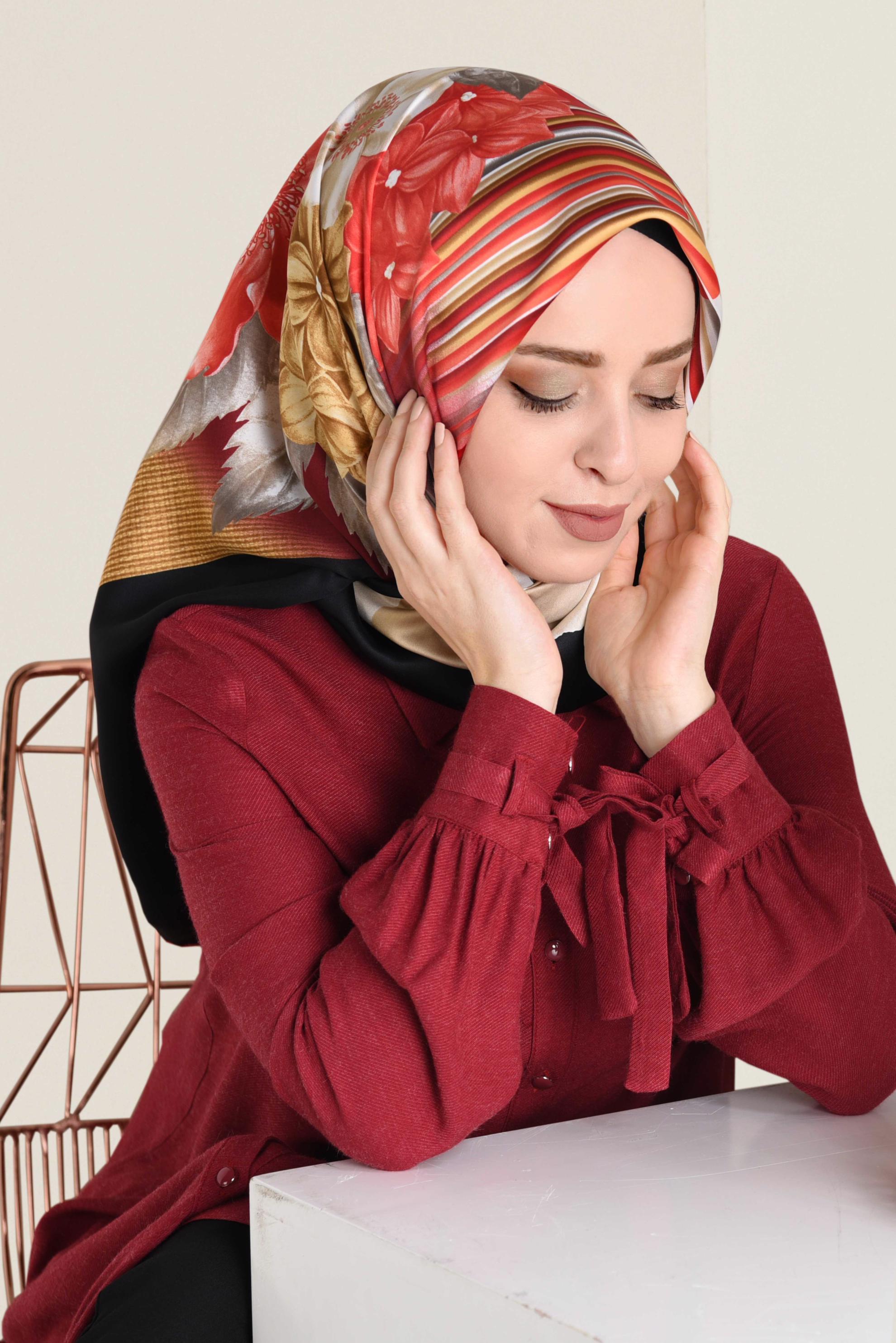 Tesettür giyim SİYAH 12060-1 ALVİNA DESENLİ EŞARP