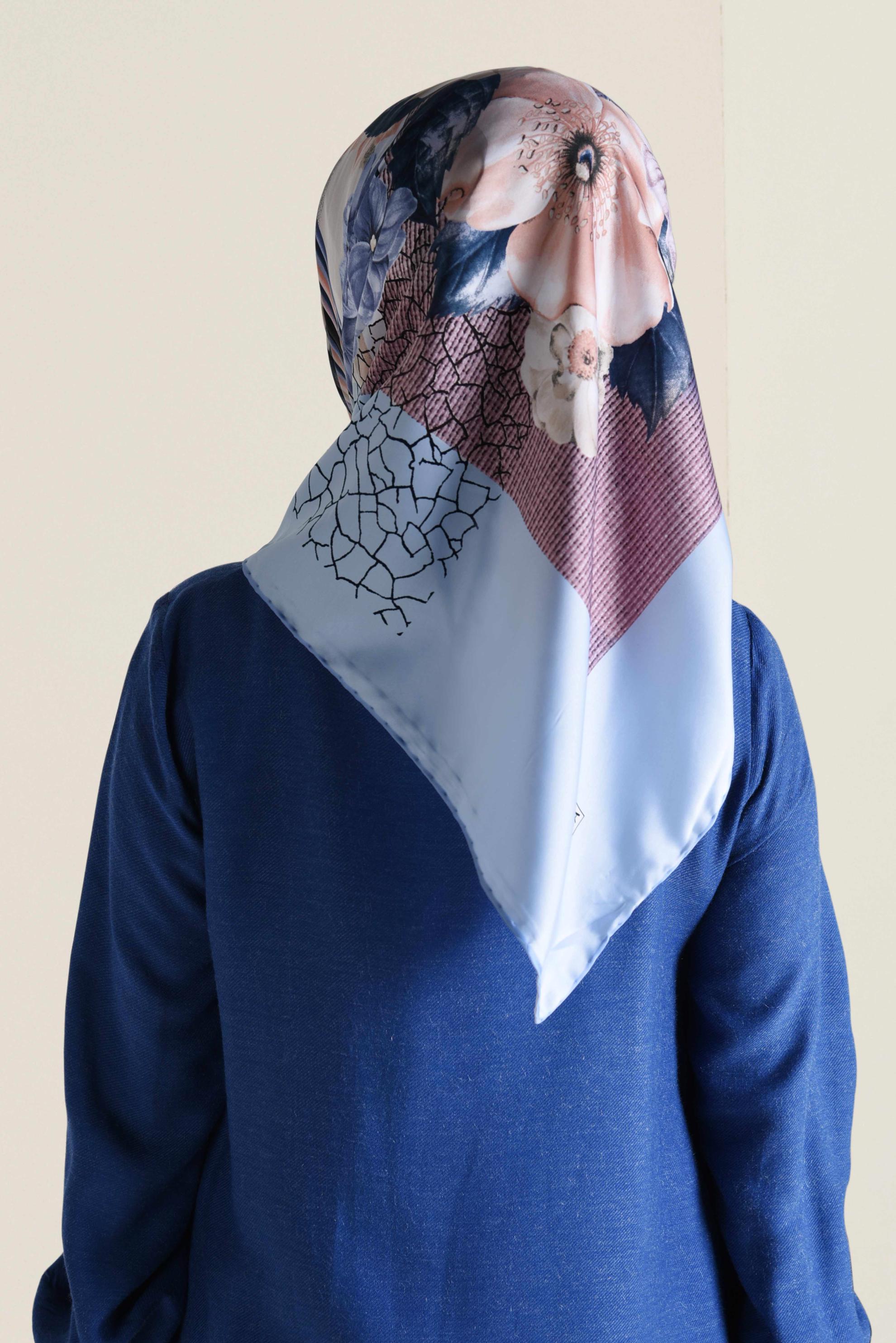 Tesettür giyim MAVİ 12060-1 ALVİNA DESENLİ EŞARP