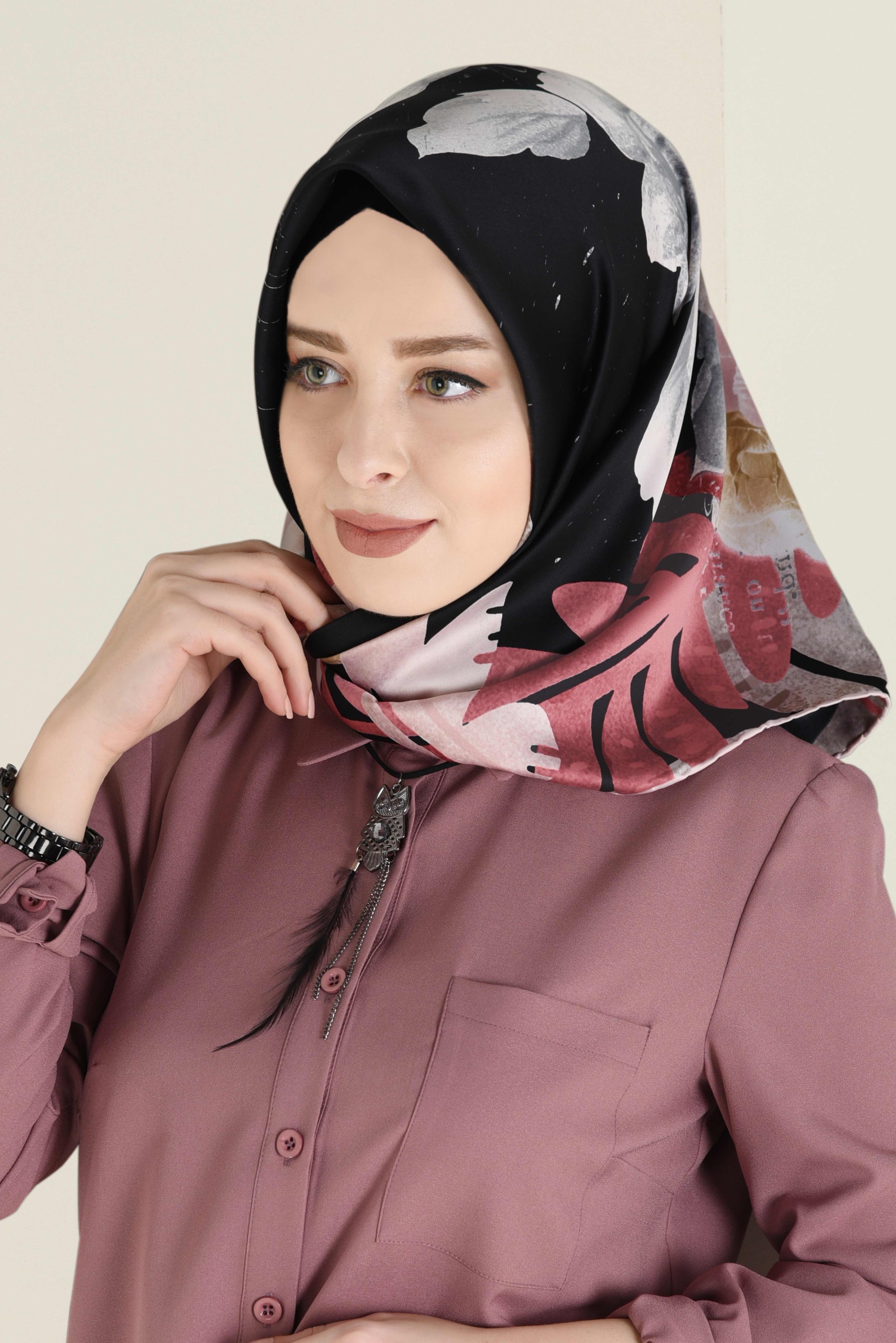 Tesettür giyim PUDRA ÇİÇEK DESENLİ EŞARP 12061-1