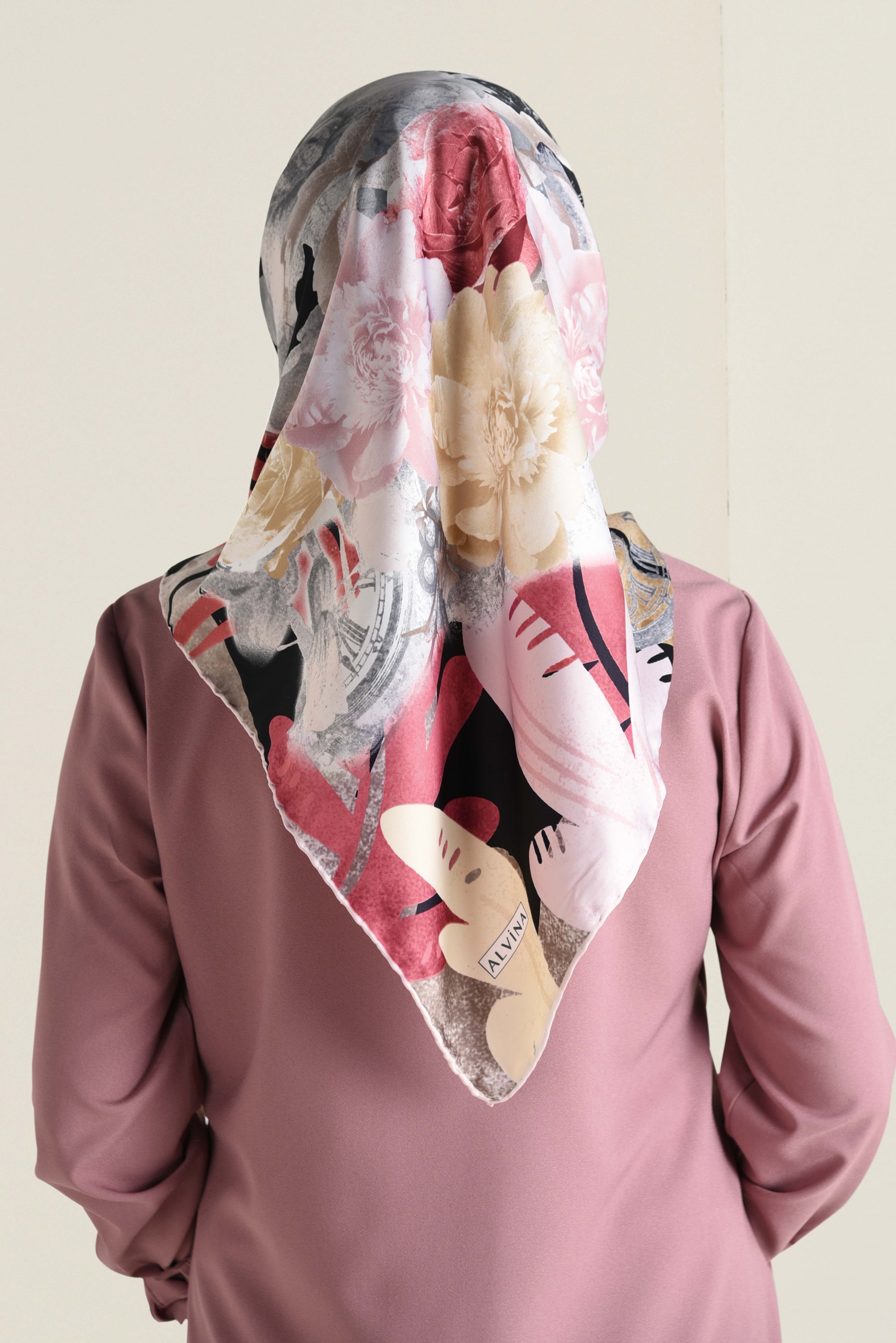 Tesettür giyim PUDRA ÇİÇEK DESENLİ EŞARP 12061-1