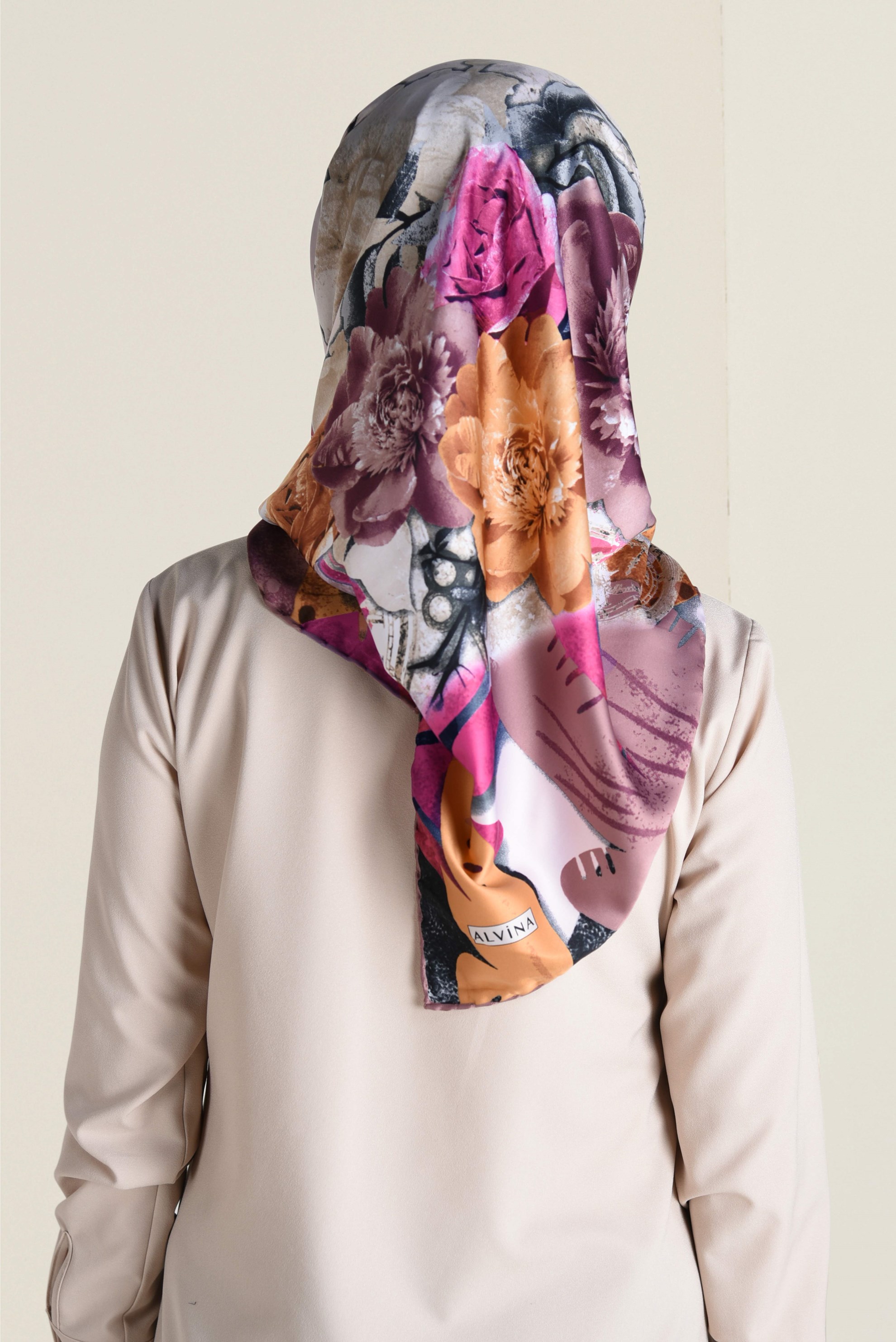 Tesettür giyim PEMBE ÇİÇEK DESENLİ EŞARP 12061-1