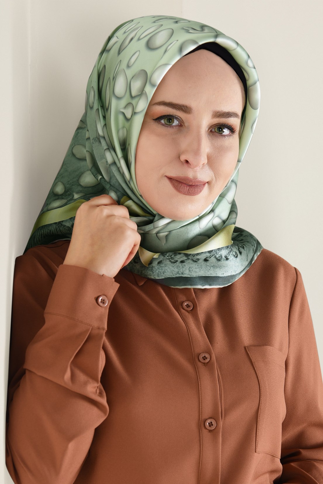 Tesettür giyim YEŞİL 17223-1  ALVİNA İPEK EŞARP