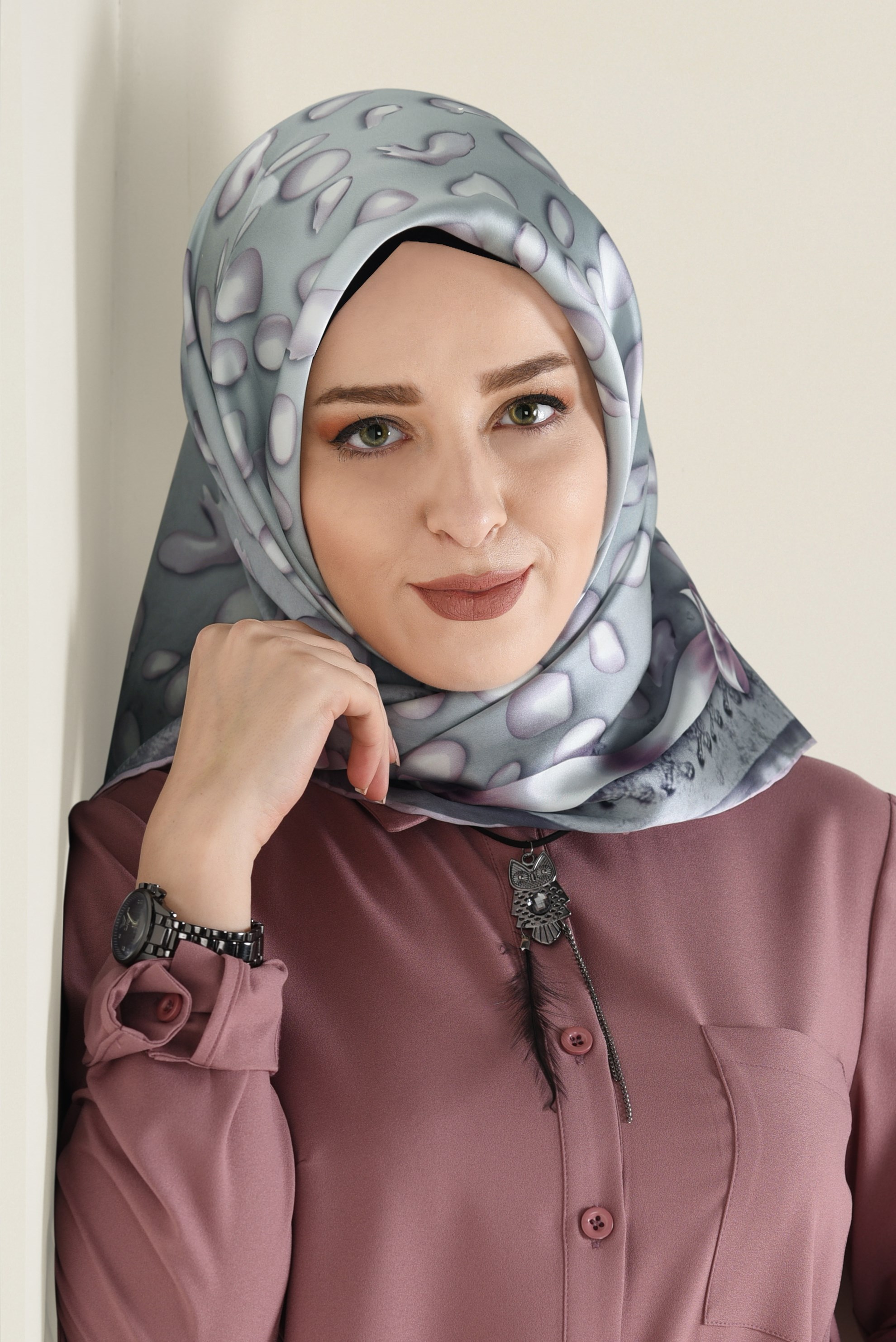 Tesettür giyim GRİ 17223-1  ALVİNA İPEK EŞARP