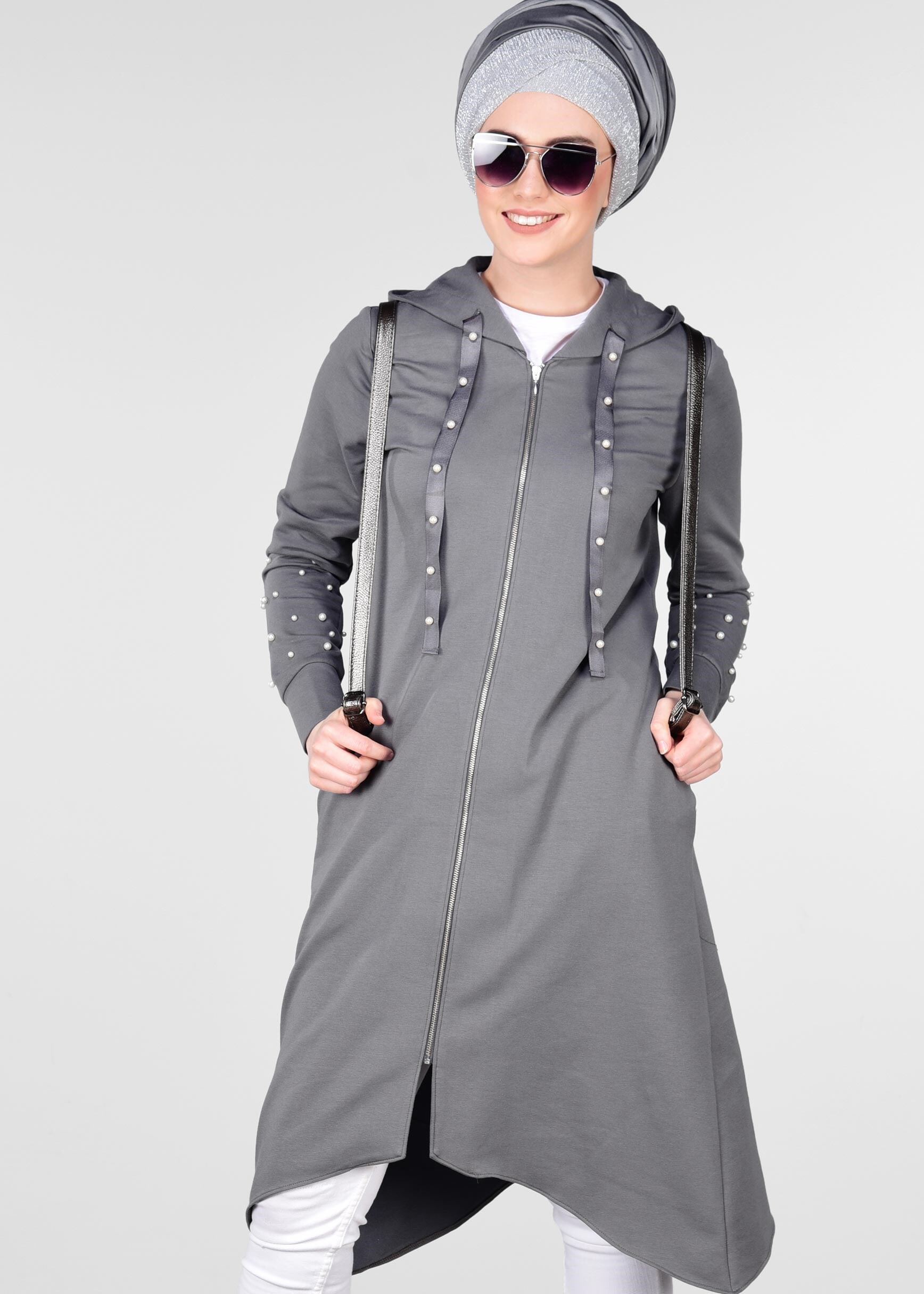 Tesettür giyim GRİ KAPÜŞONLU İNCİLİ EŞOFMAN TUNİK 4010