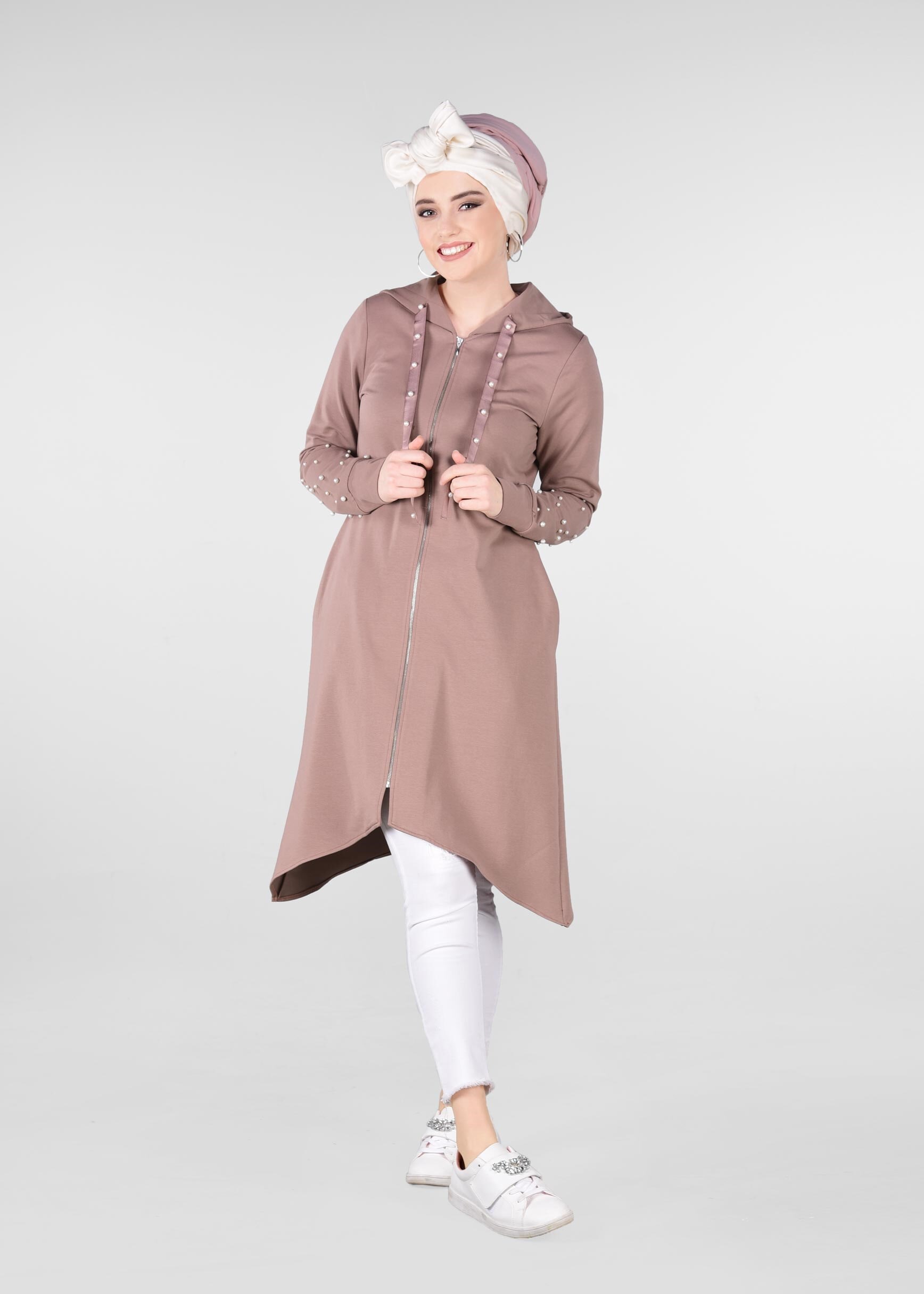 Tesettür giyim PUDRA KAPÜŞONLU İNCİLİ EŞOFMAN TUNİK 4010