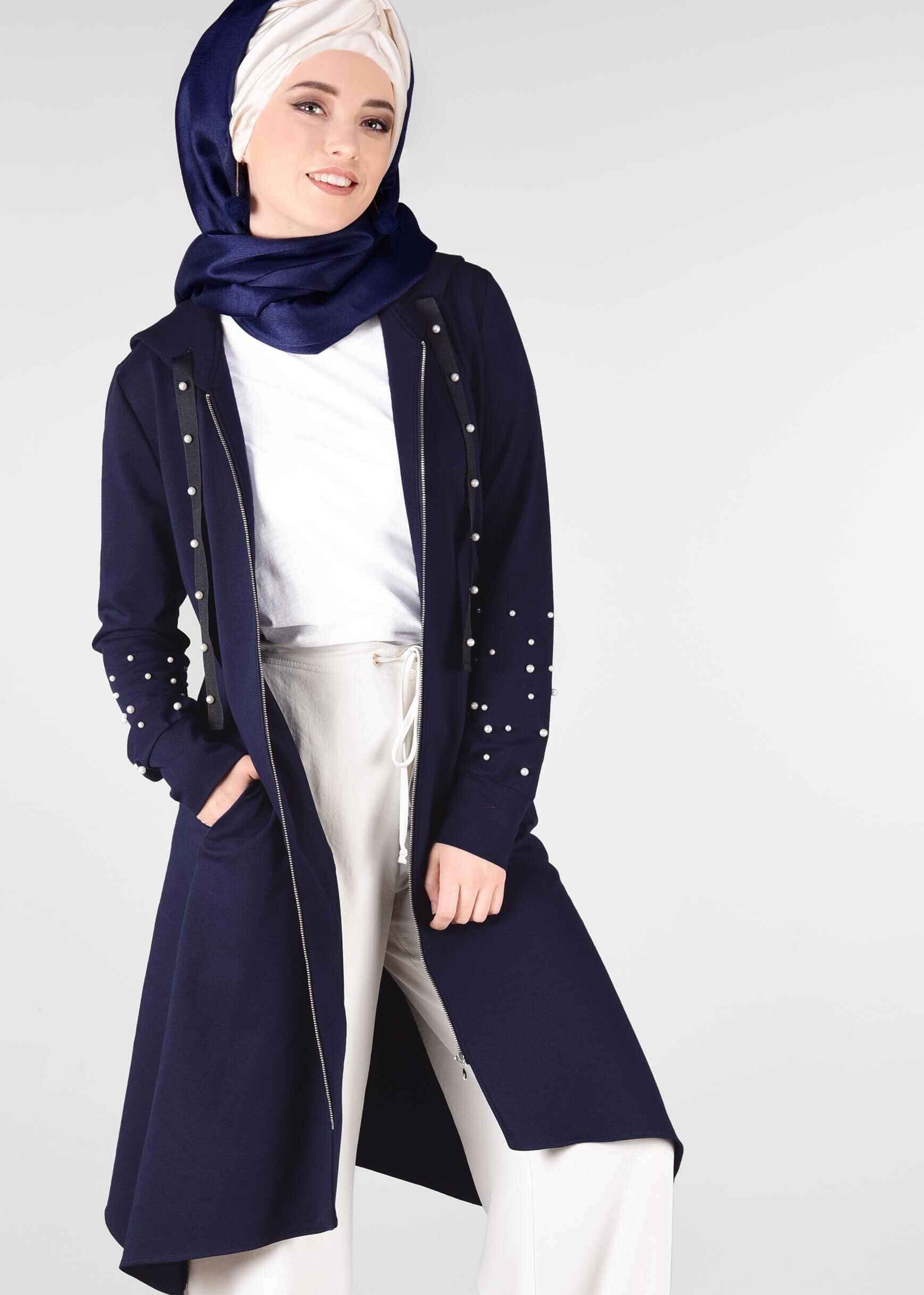 Tesettür giyim LACİVERT KAPÜŞONLU İNCİLİ EŞOFMAN TUNİK 4010