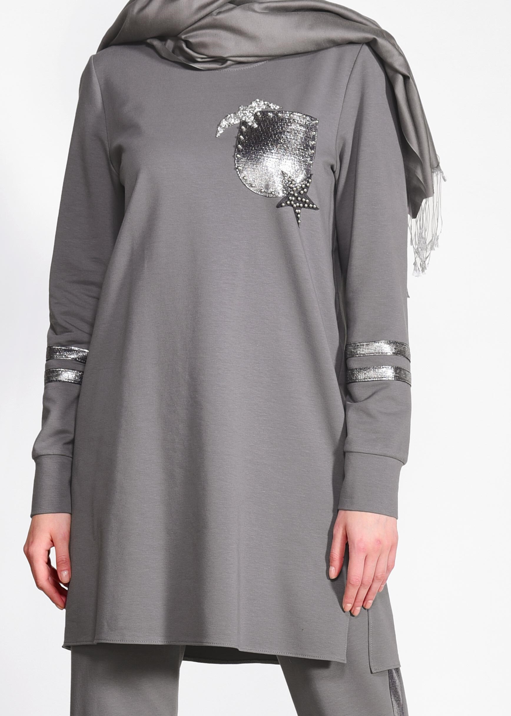 Tesettür giyim GRİ BONCUK İŞLEMELİ ŞERİT DETAYLI 2&prime;Lİ EŞOFMAN TAKIM 4012