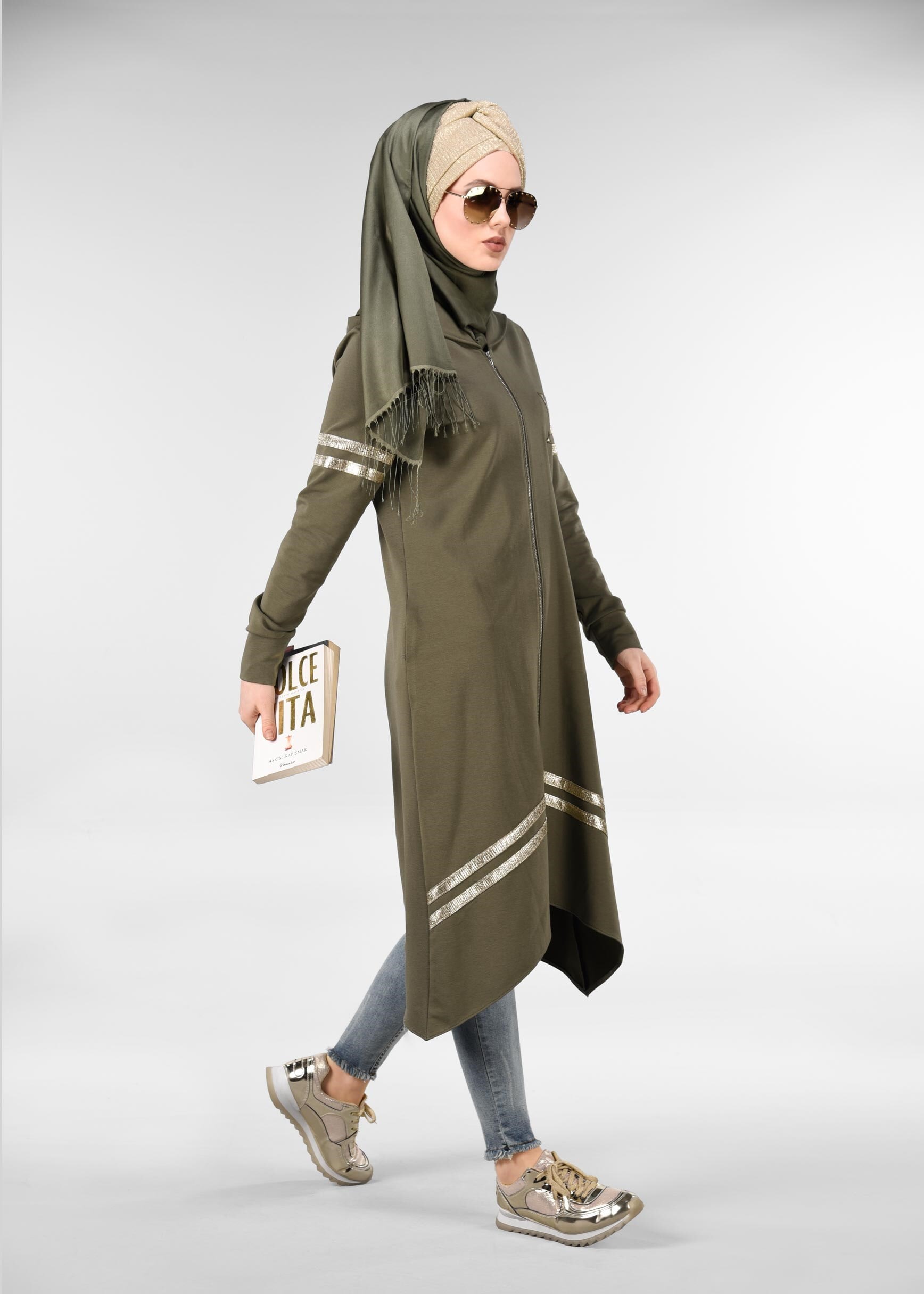 Tesettür giyim HAKİ ŞERİT DETAYLI EŞOFMAN TUNİK 4039