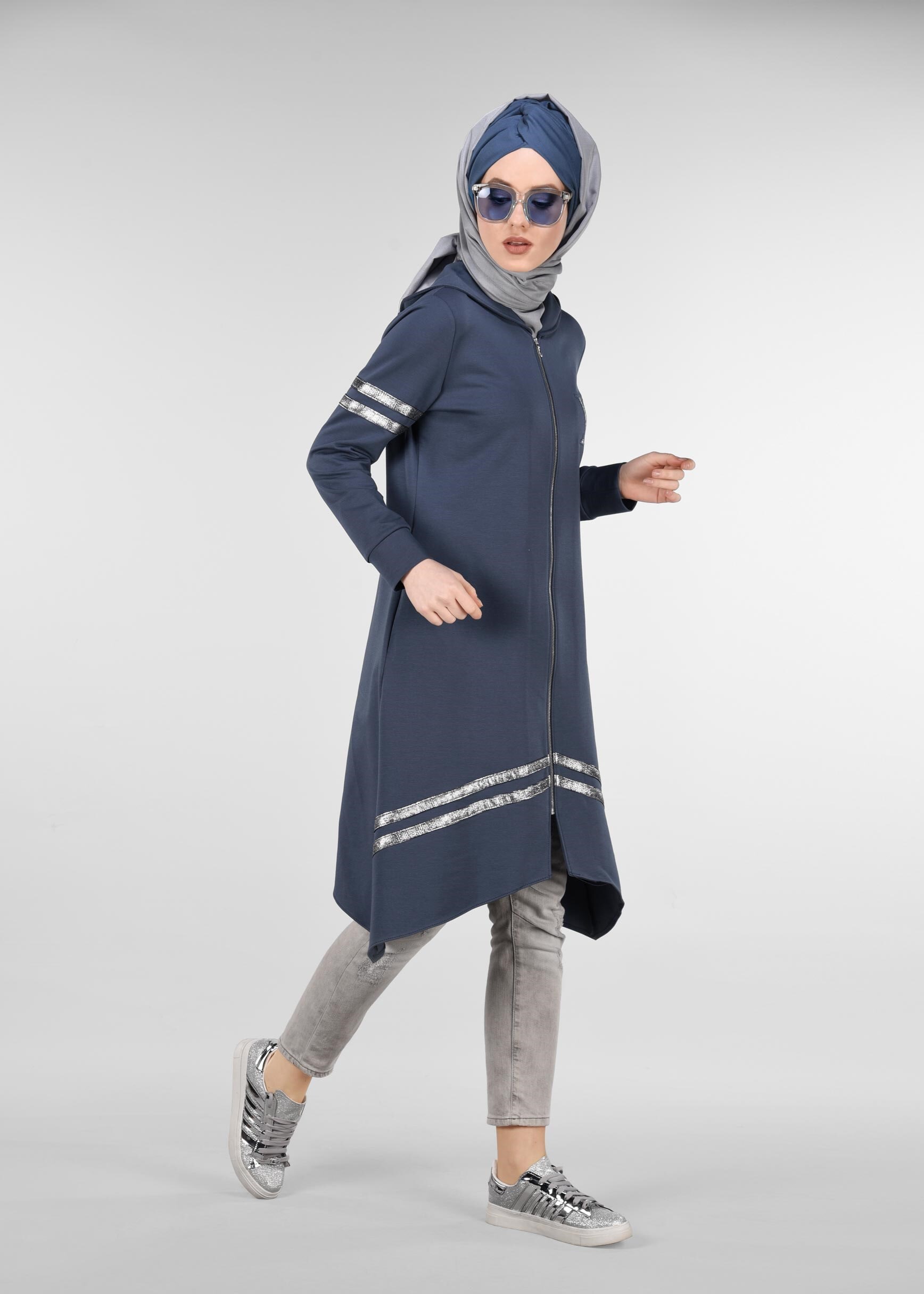 Tesettür giyim LACİVERT ŞERİT DETAYLI EŞOFMAN TUNİK 4039