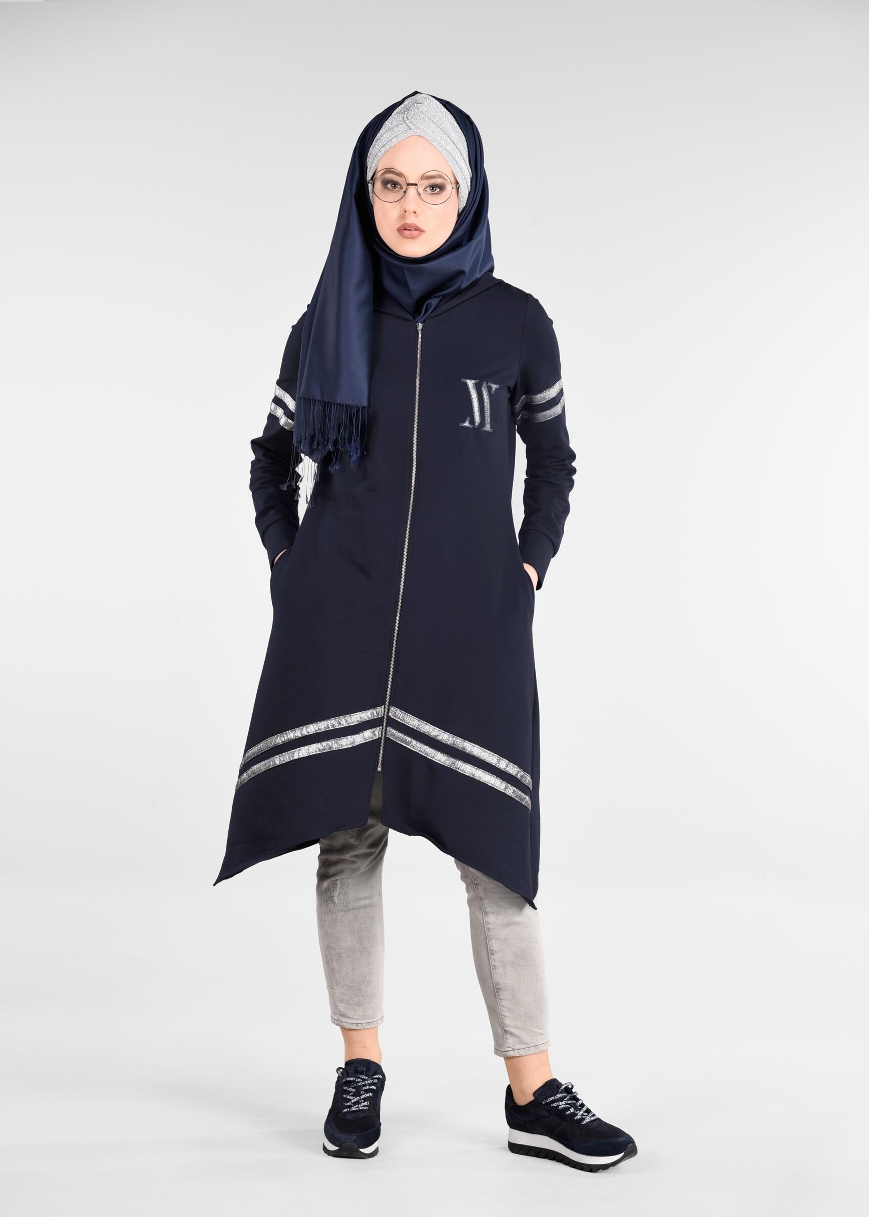 Tesettür giyim LACİVERT ŞERİT DETAYLI EŞOFMAN TUNİK 4039