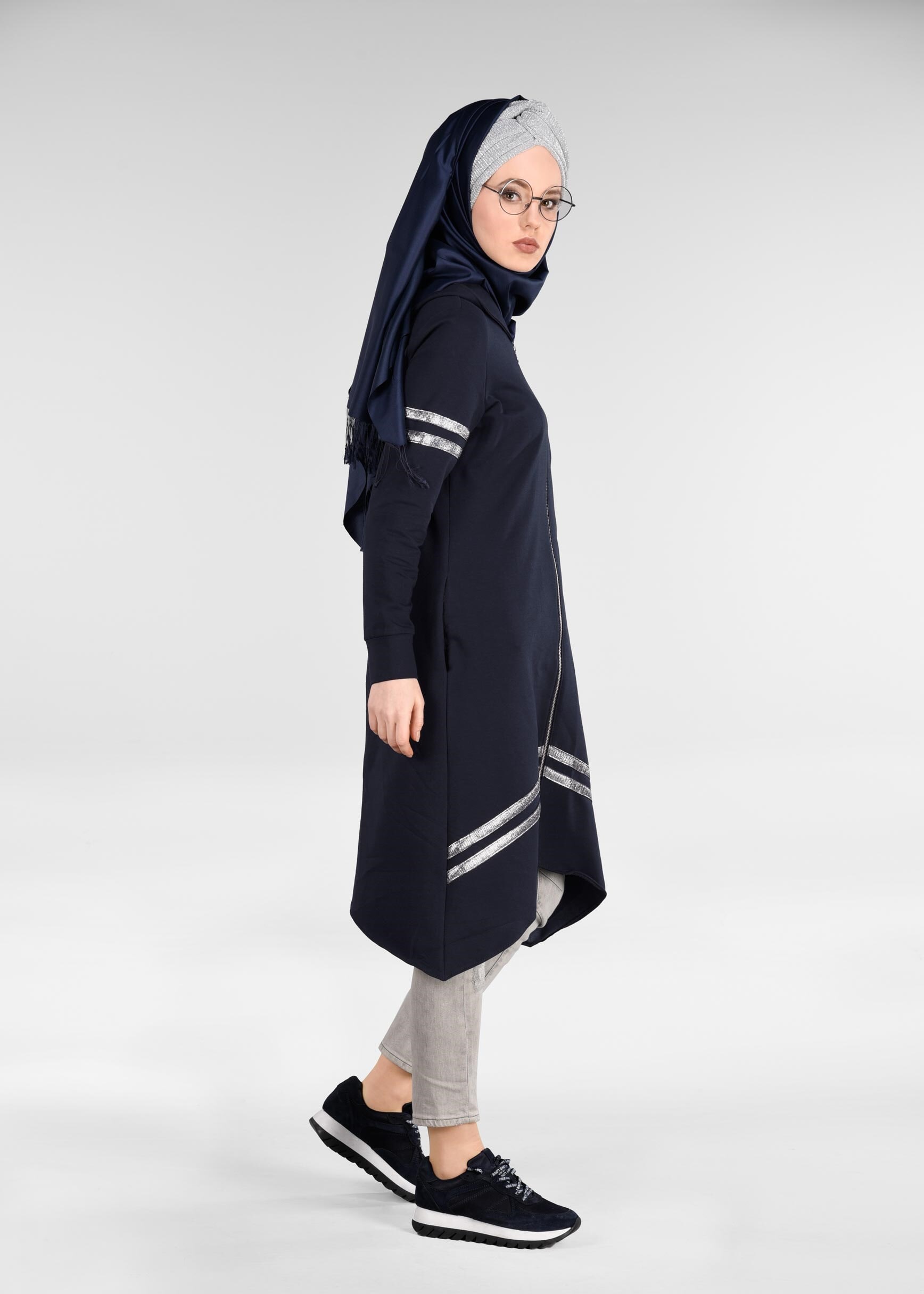 Tesettür giyim LACİVERT ŞERİT DETAYLI EŞOFMAN TUNİK 4039