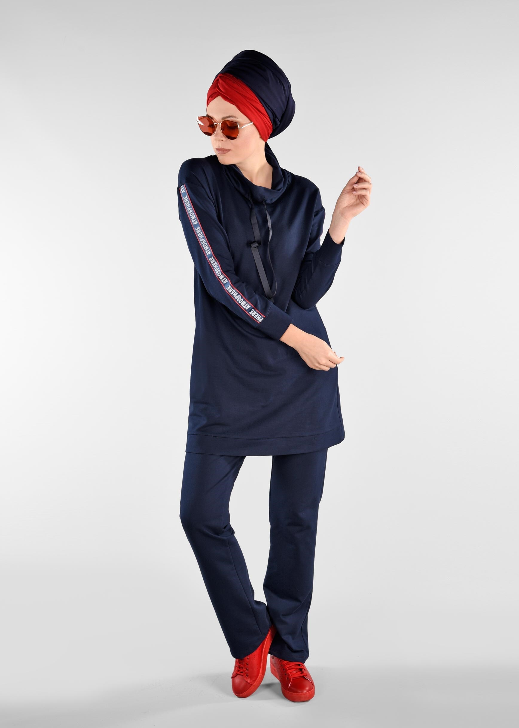 Tesettür giyim LACİVERT KOLLARI ŞERİT DETAYLI 2&prime;Lİ EŞOFMAN TAKIM 4040