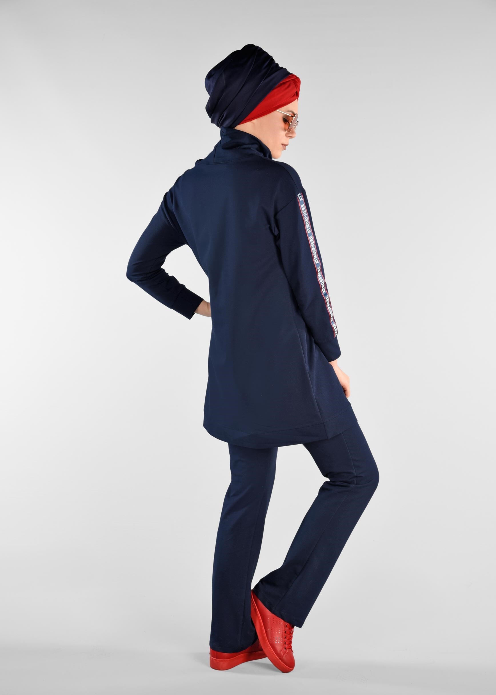 Tesettür giyim LACİVERT KOLLARI ŞERİT DETAYLI 2&prime;Lİ EŞOFMAN TAKIM 4040