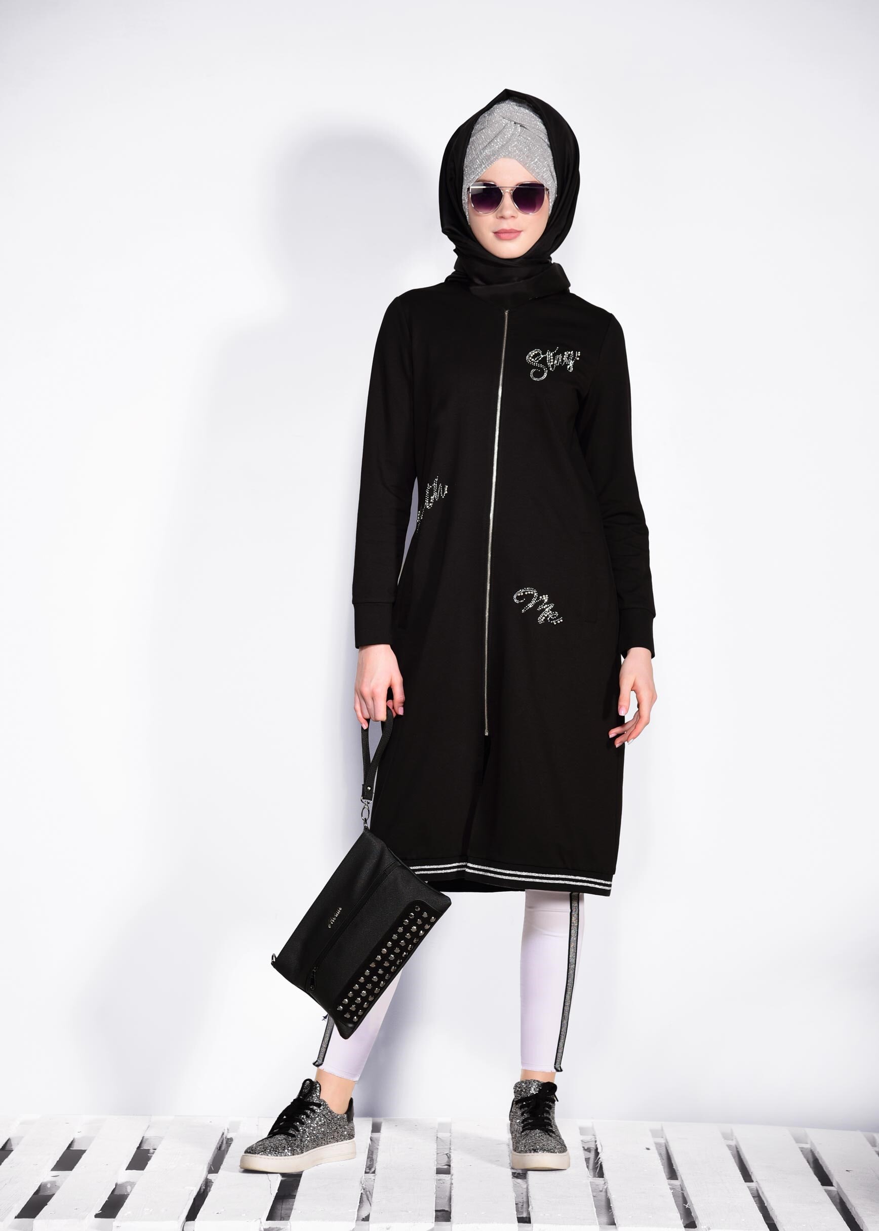 Tesettür giyim SİYAH ŞERİT DETAYLI EŞOFMAN TUNİK 4097