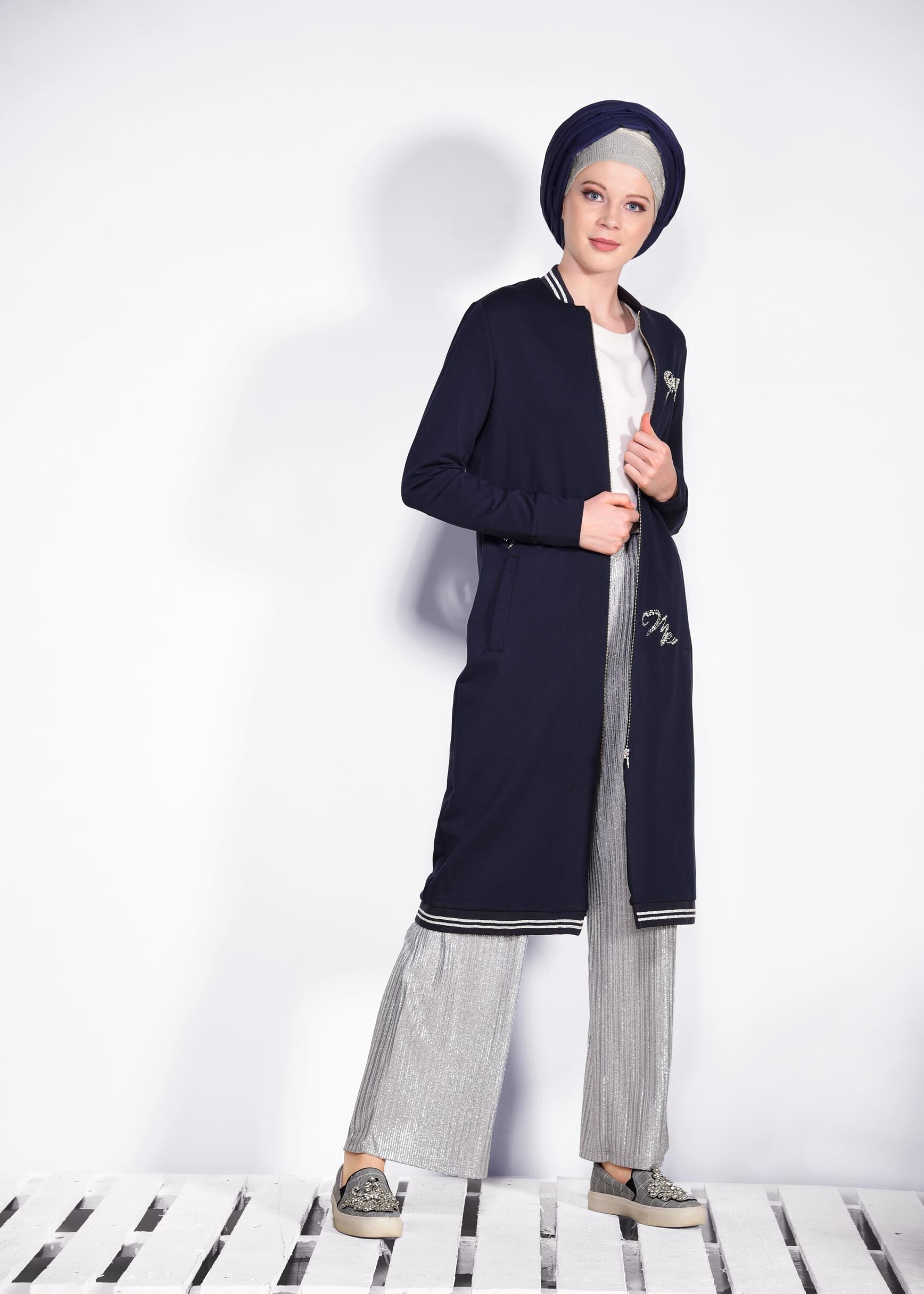 Tesettür giyim LACİVERT ŞERİT DETAYLI EŞOFMAN TUNİK 4097