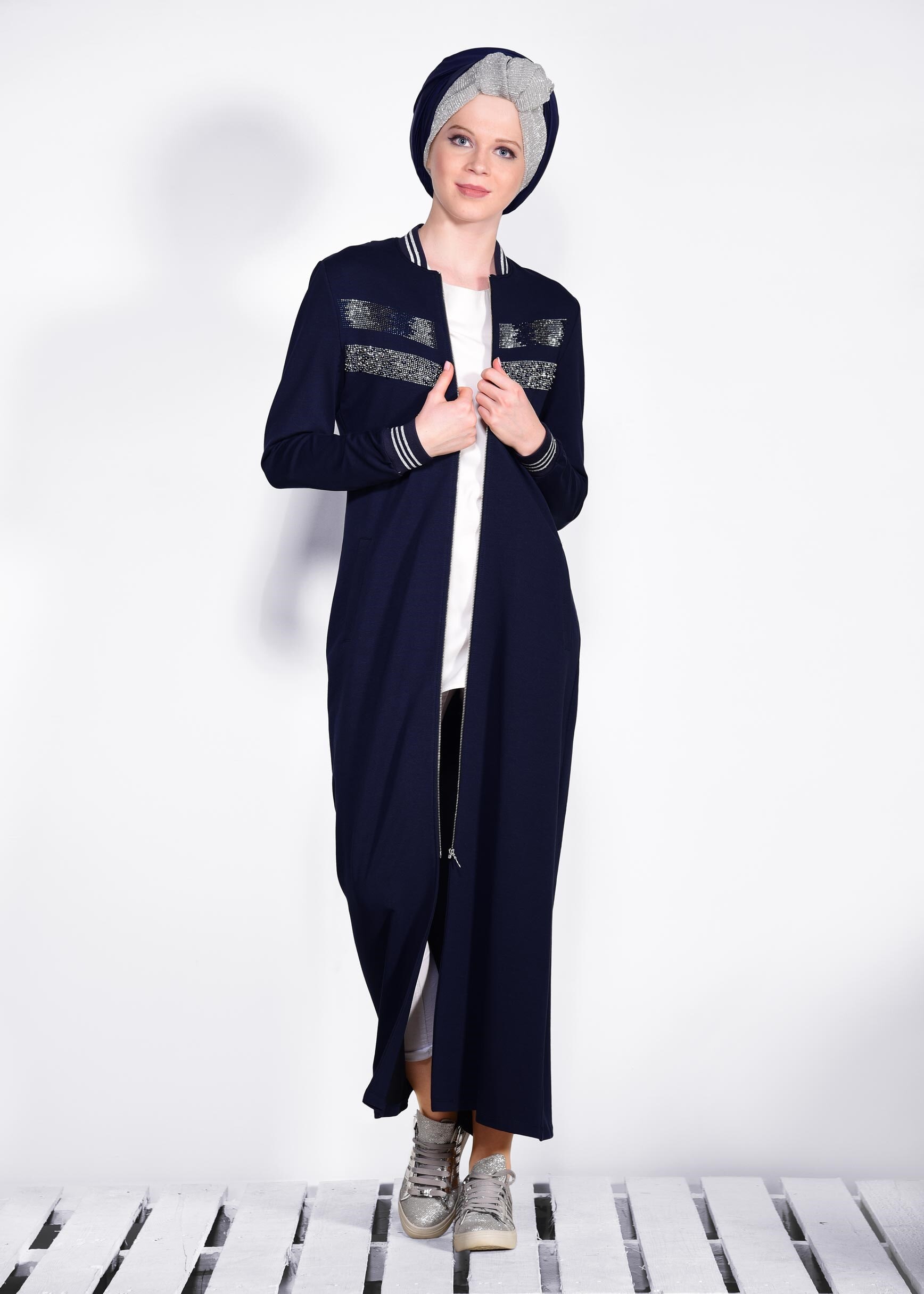 Tesettür giyim LACİVERT BONCUK İŞLEMELİ EŞOFMAN TUNİK 4098