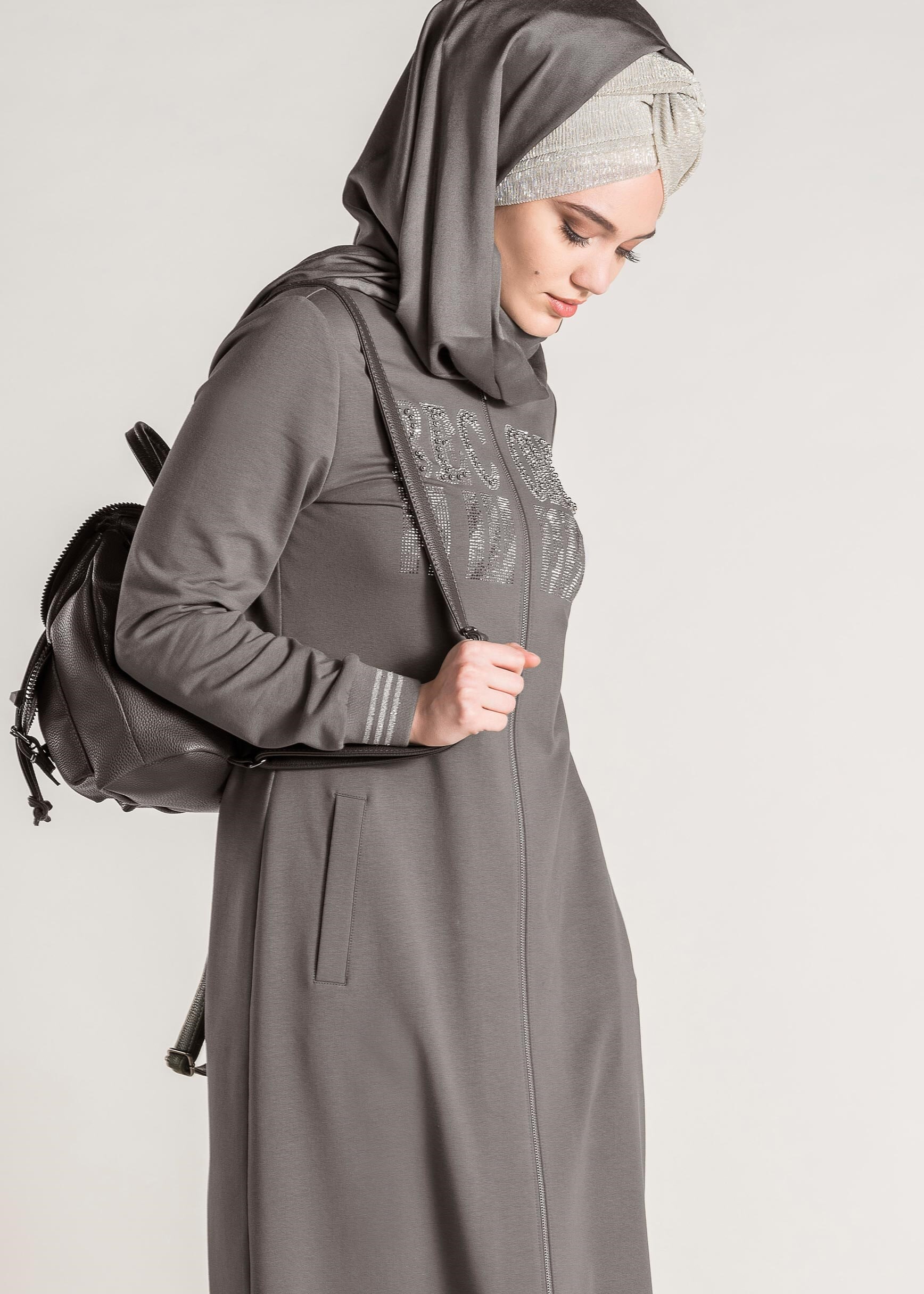 Tesettür giyim GRİ YAZI BASKILI UZUN EŞOFMAN TUNİK 4099