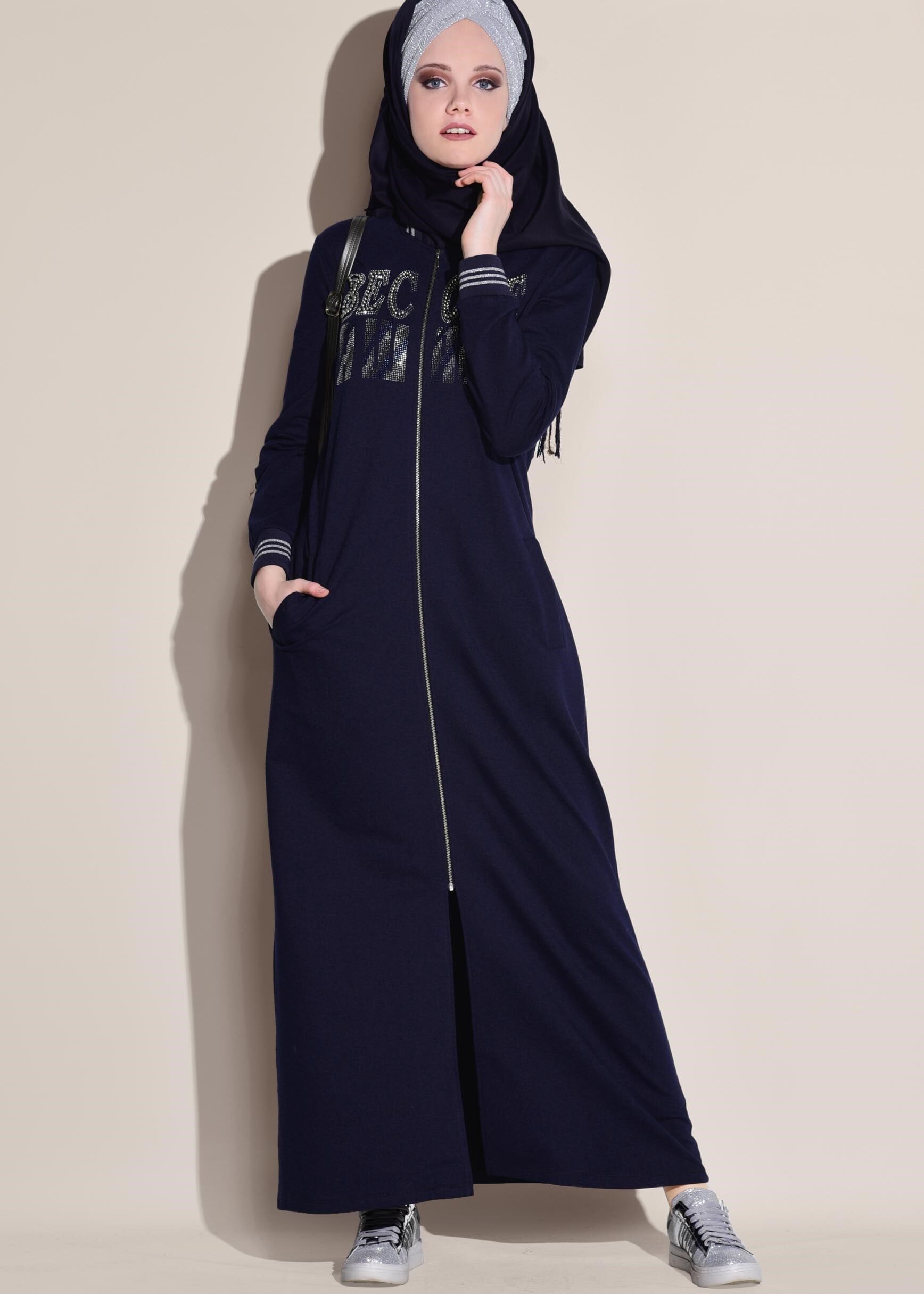 Tesettür giyim LACİVERT YAZI BASKILI UZUN EŞOFMAN TUNİK 4099