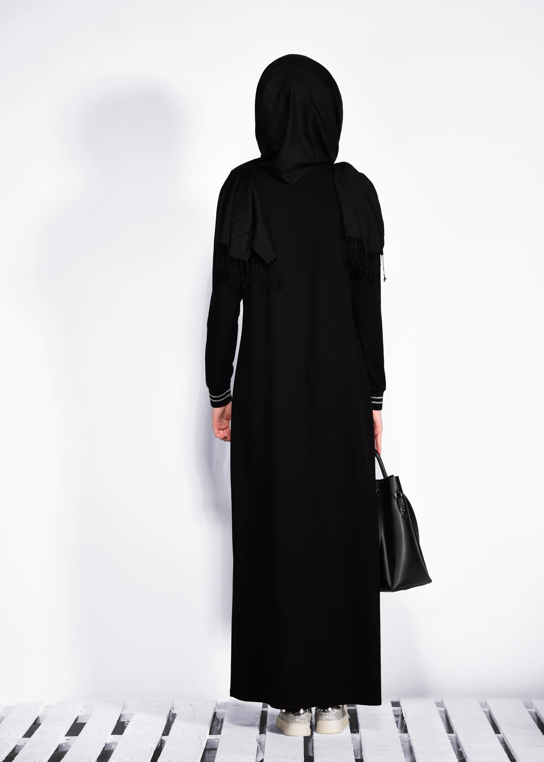 Tesettür giyim SİYAH TAŞ BASKILI EŞOFMAN ELBİSE 4130