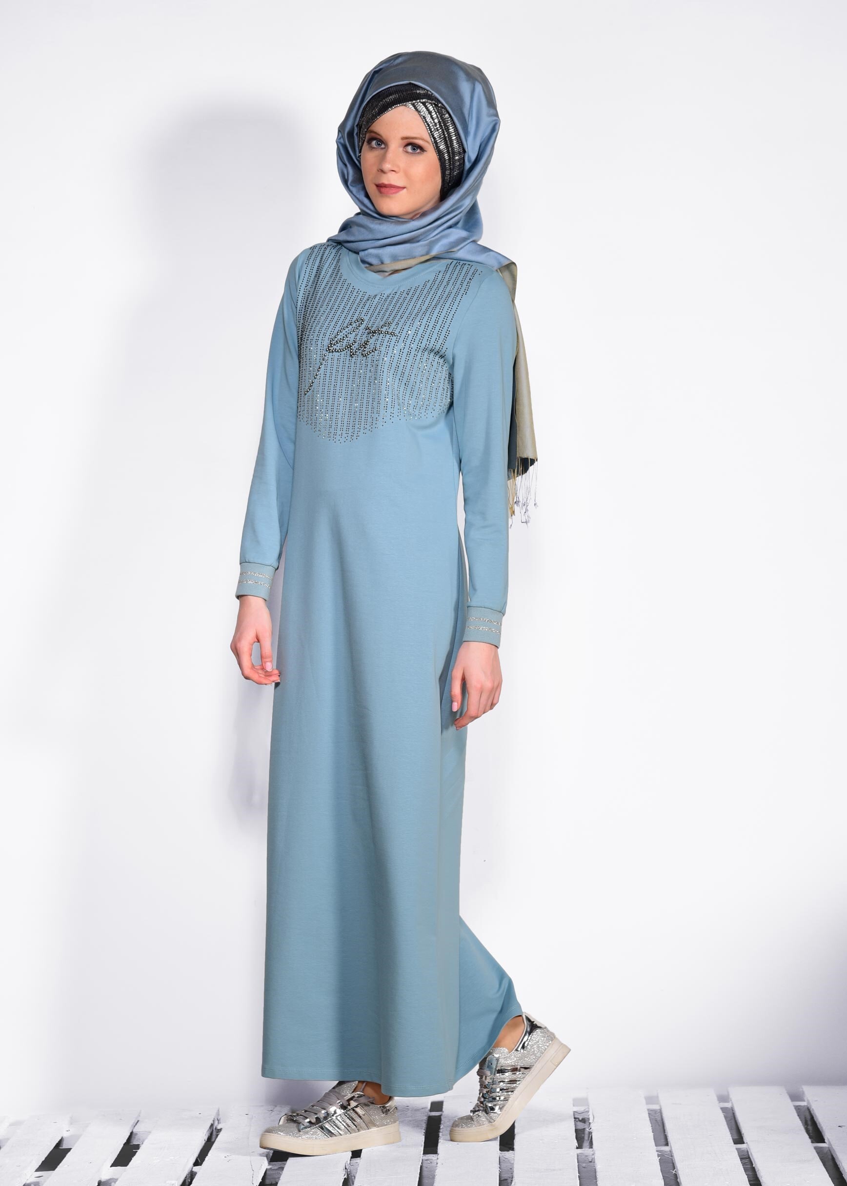 Tesettür giyim MAVİ TAŞ BASKILI EŞOFMAN ELBİSE 4130