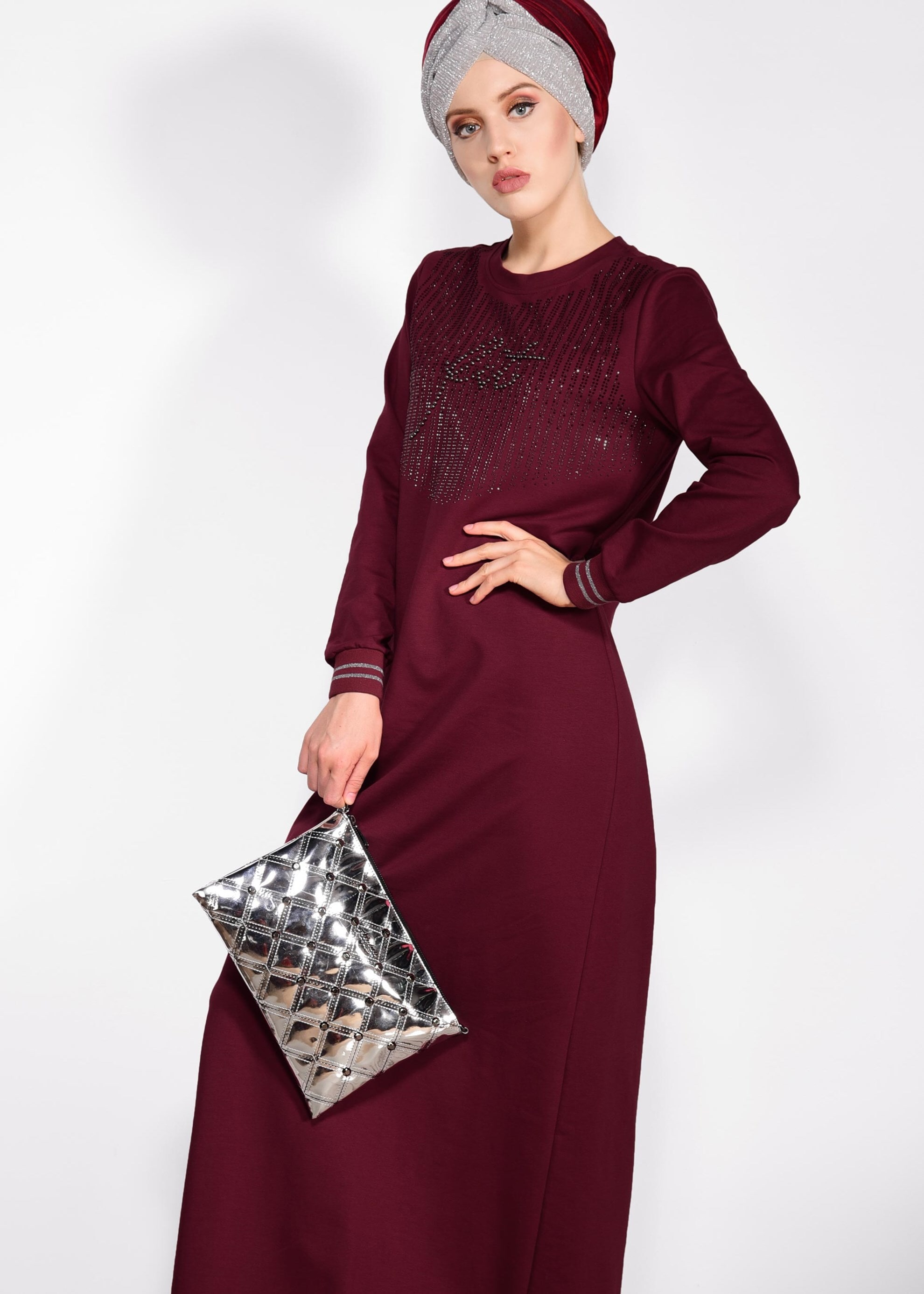 Tesettür giyim BORDO TAŞ BASKILI EŞOFMAN ELBİSE 4130