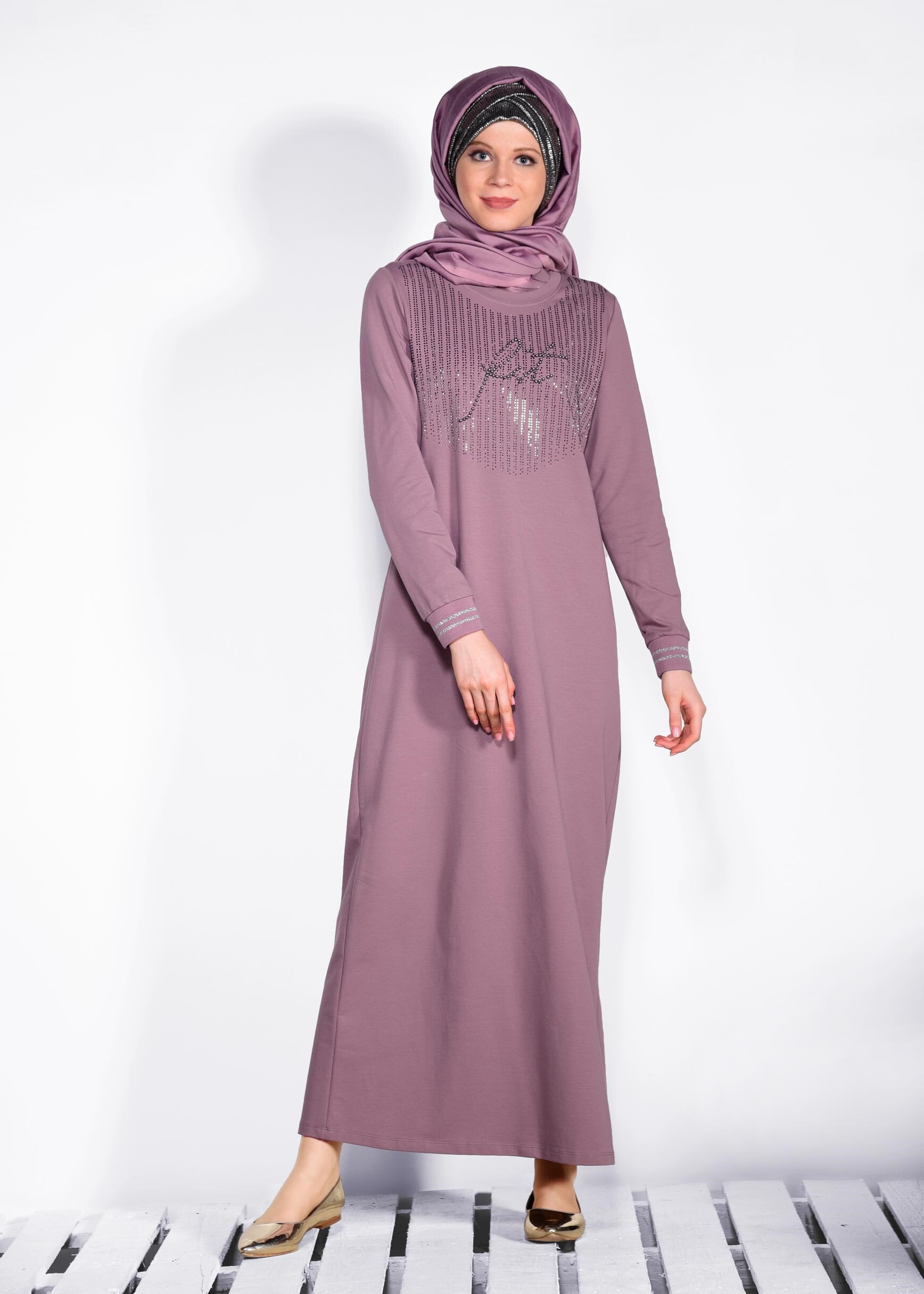 Tesettür giyim PUDRA TAŞ BASKILI EŞOFMAN ELBİSE 4130