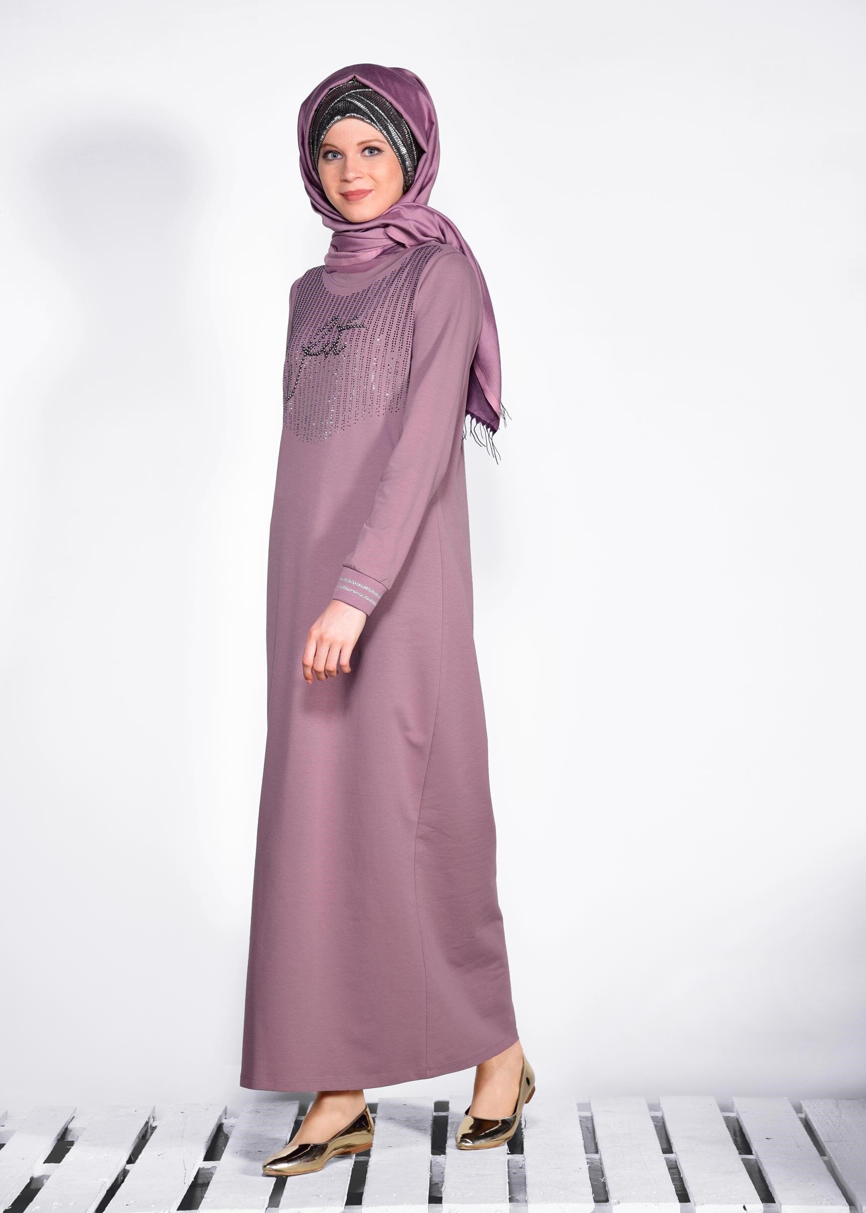 Tesettür giyim PUDRA TAŞ BASKILI EŞOFMAN ELBİSE 4130