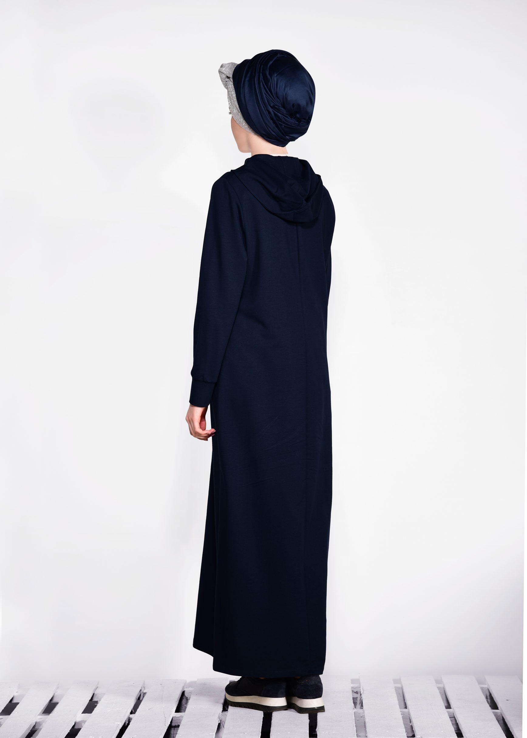 Tesettür giyim LACİVERT YAZI DETAYLI KAPÜŞONLU UZUN EŞOFMAN TUNİK 4131