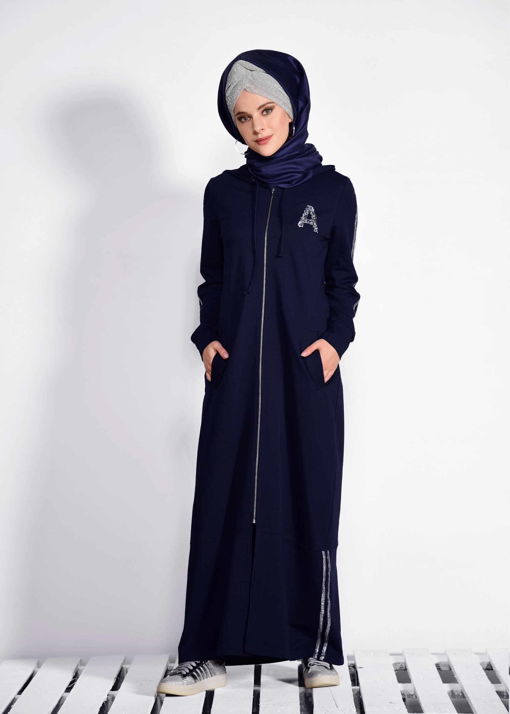 Tesettür giyim LACİVERT ARMALI KAPÜŞONLU EŞOFMAN TUNİK 4146