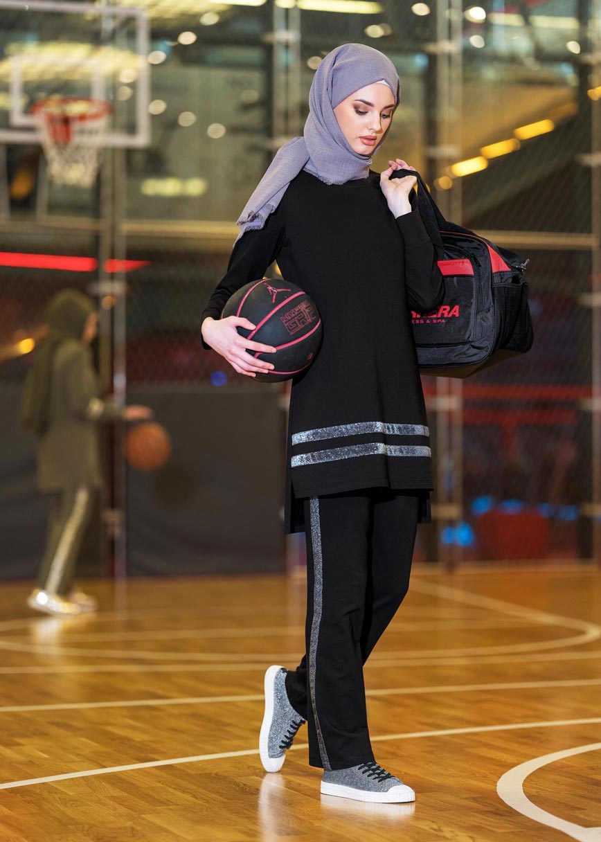 Tesettür giyim SİYAH YANLARI ŞERİTLİ 2&prime;Lİ EŞOFMAN TAKIM 4149