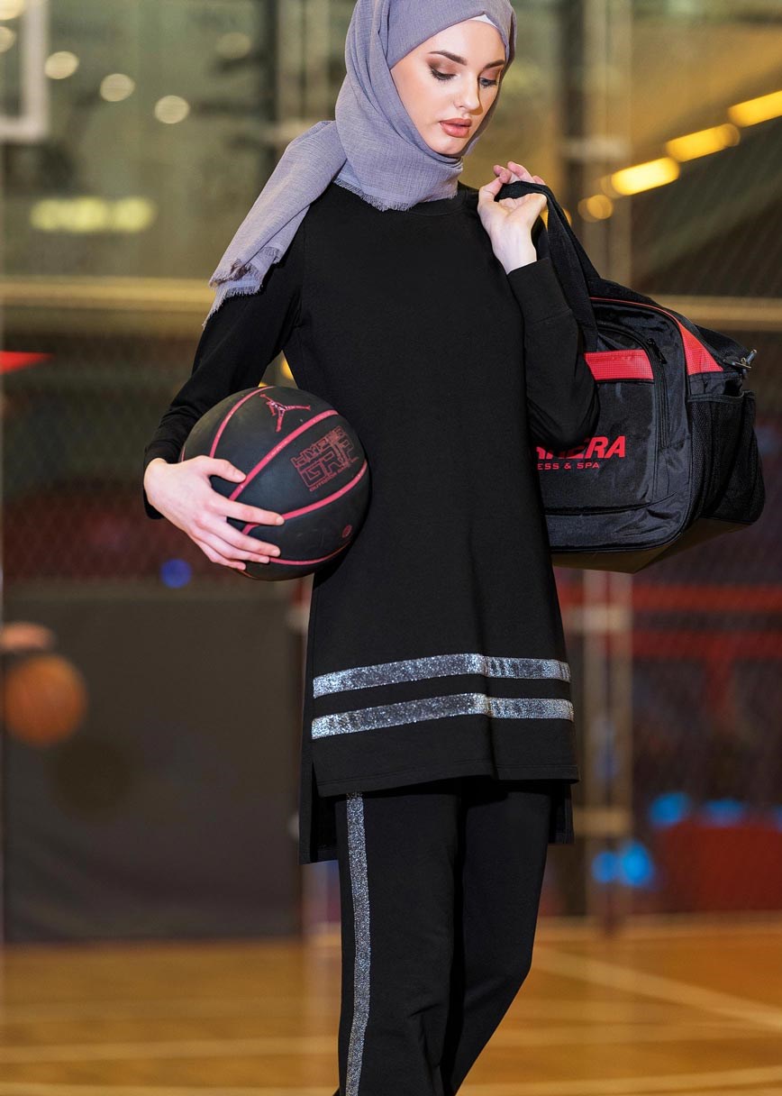 Tesettür giyim SİYAH YANLARI ŞERİTLİ 2&prime;Lİ EŞOFMAN TAKIM 4149