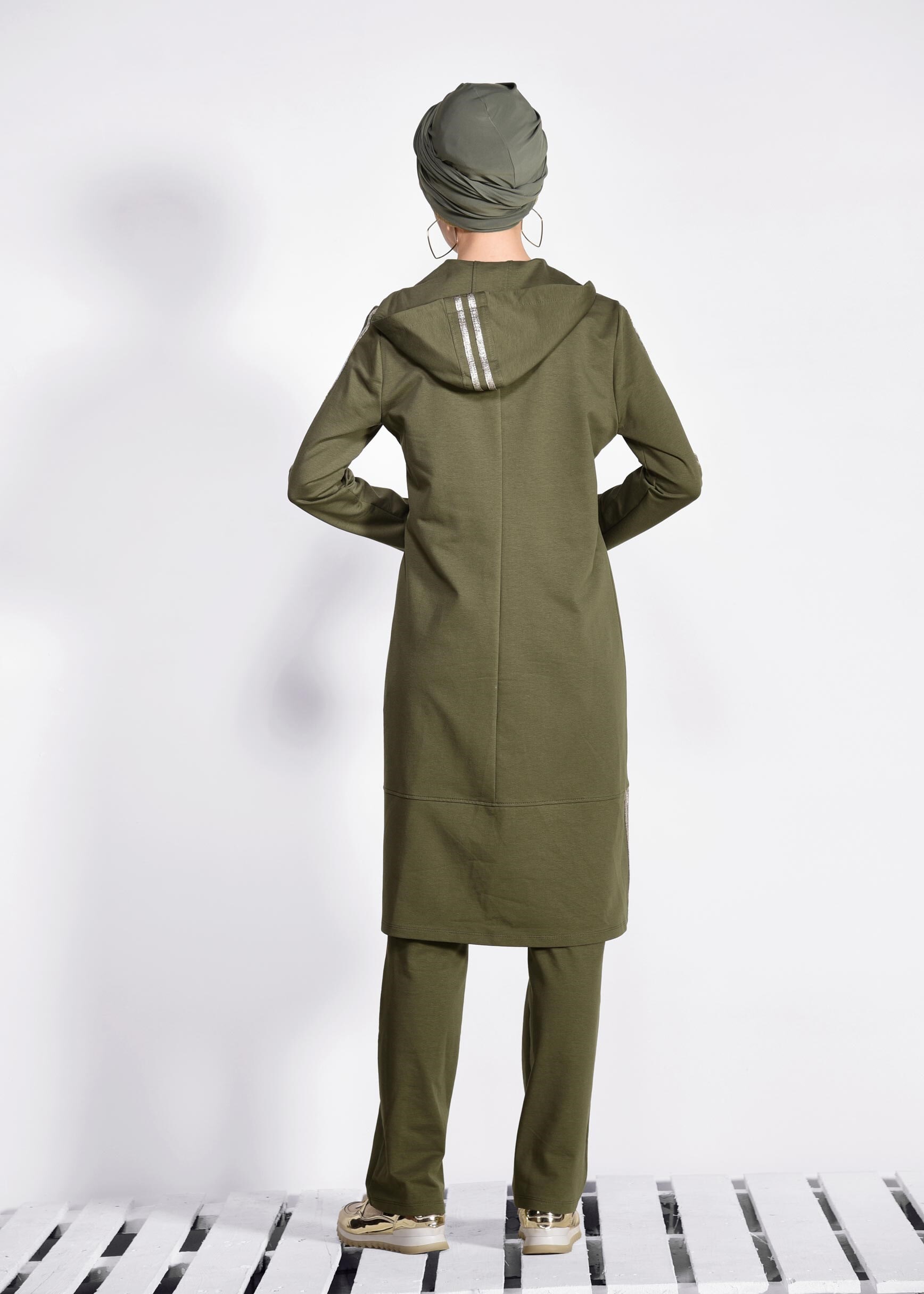 Tesettür giyim HAKİ ŞERİT DETAYLI 2&prime;Lİ EŞOFMAN TAKIM 4171