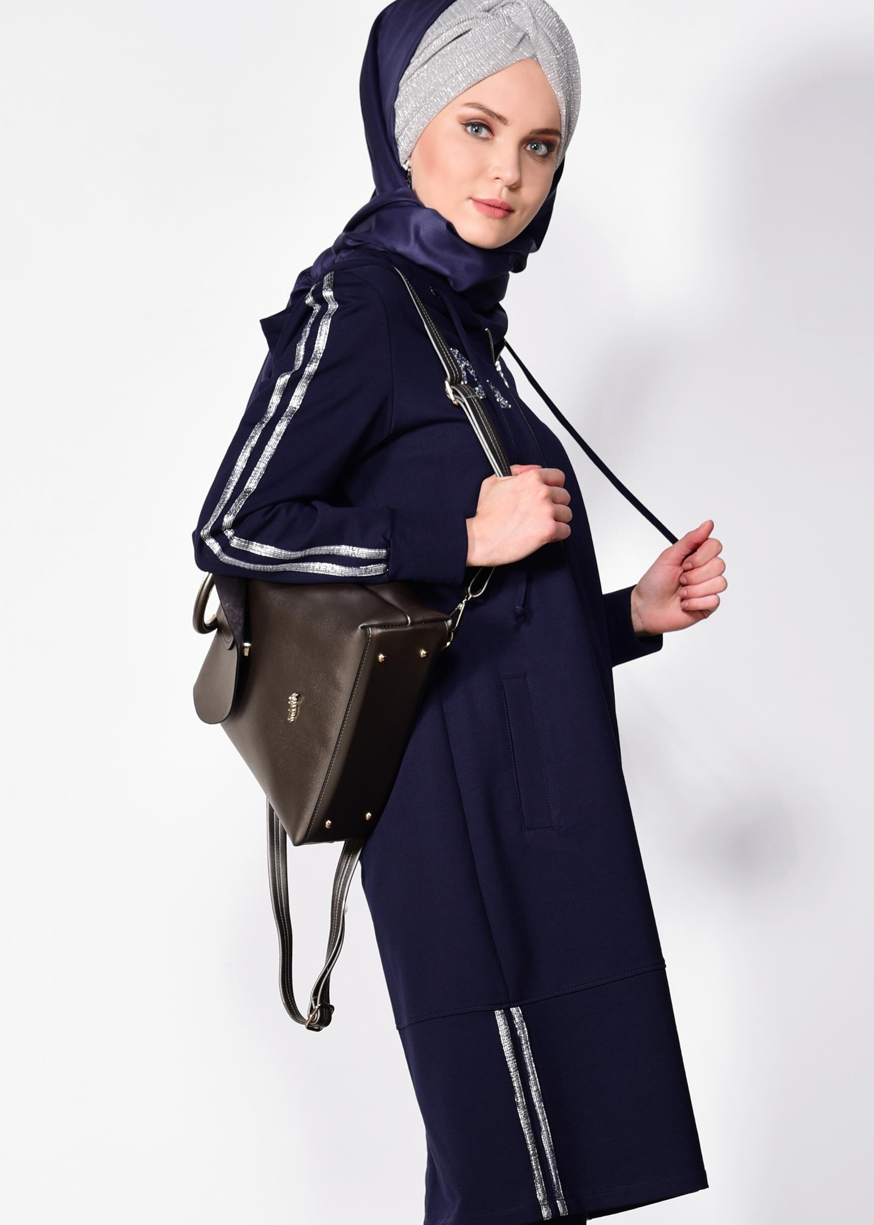Tesettür giyim LACİVERT ŞERİT DETAYLI 2&prime;Lİ EŞOFMAN TAKIM 4171