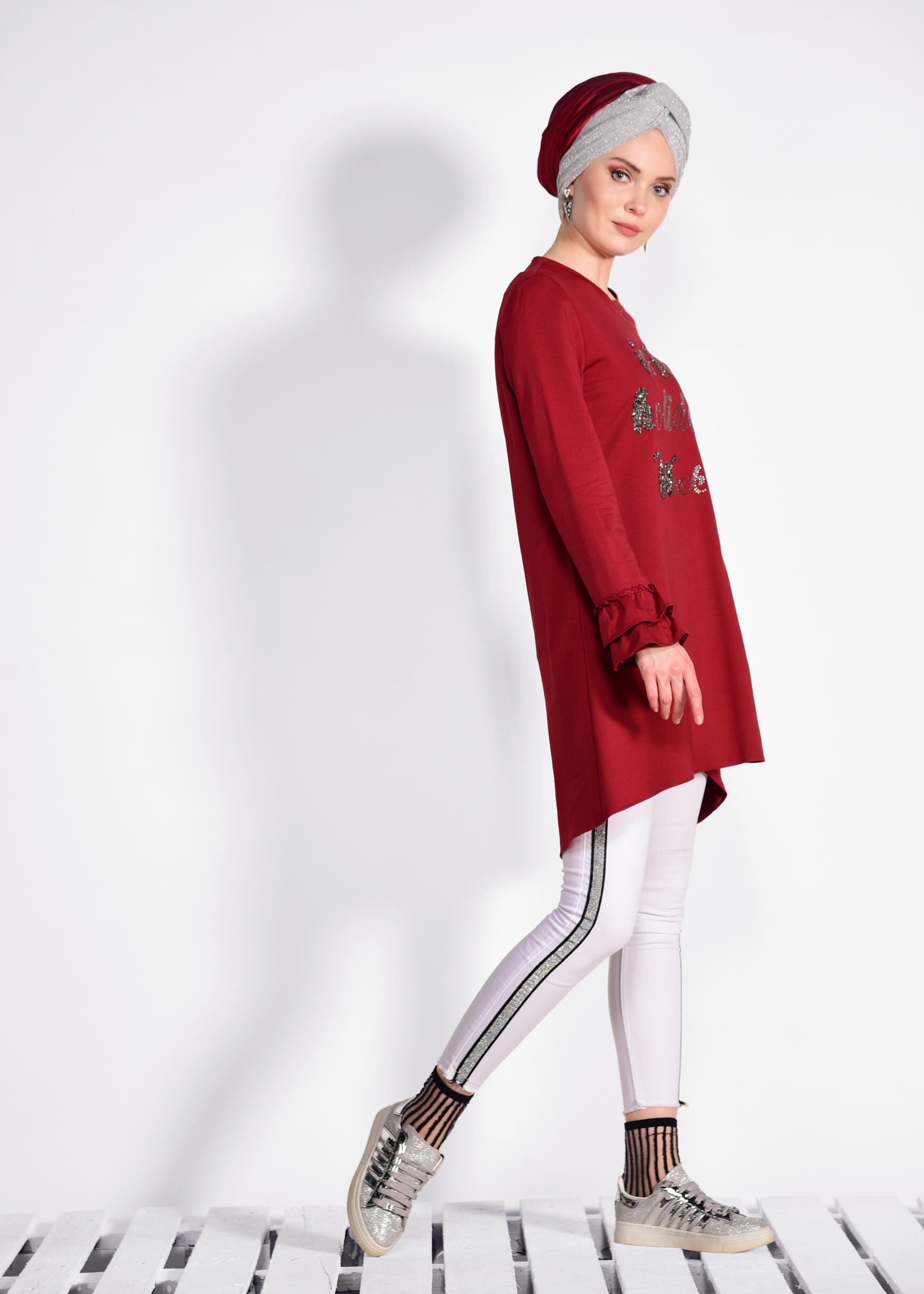 Tesettür giyim BORDO KOL KISMI FIRFIRLI EŞOFMAN TUNİK 4874