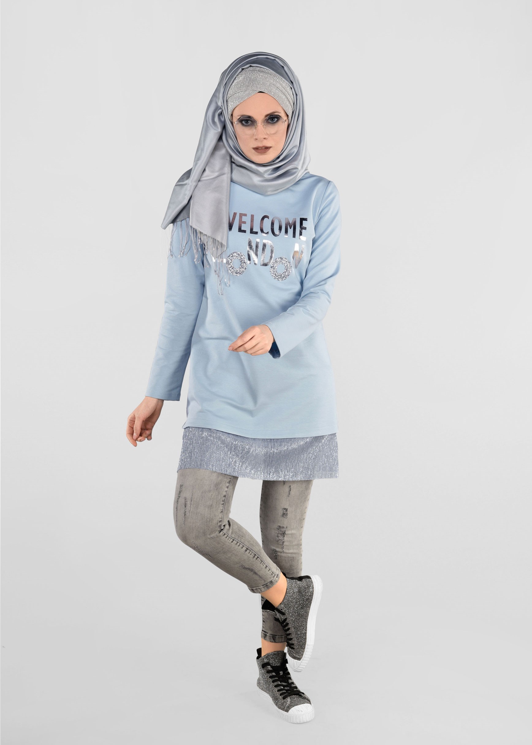 Tesettür giyim MAVİ ETEK UCU PARILTILI EŞOFMAN TUNİK 4875