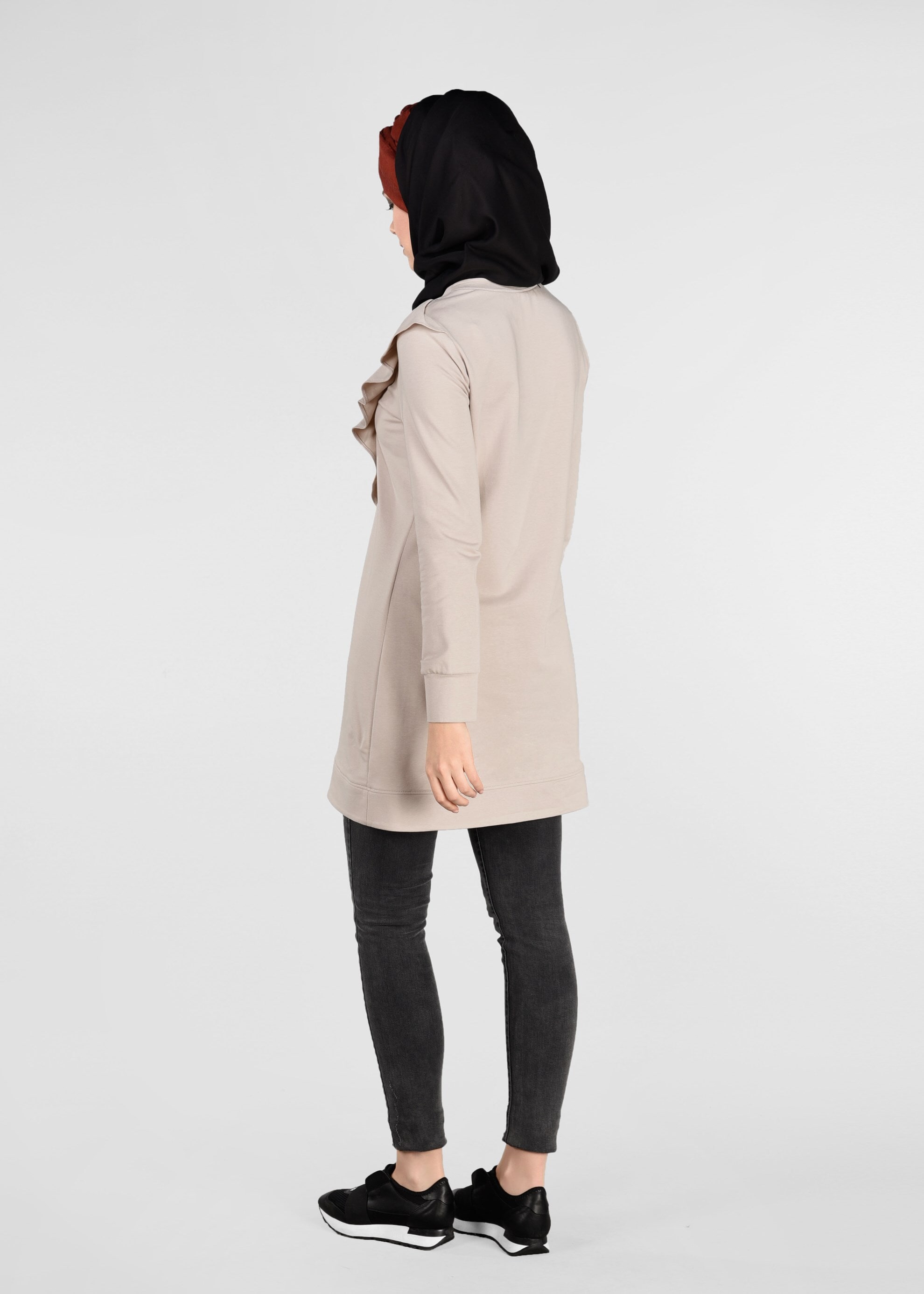 Tesettür giyim BEJ FIRFIRLI EŞOFMAN TUNİK 4876