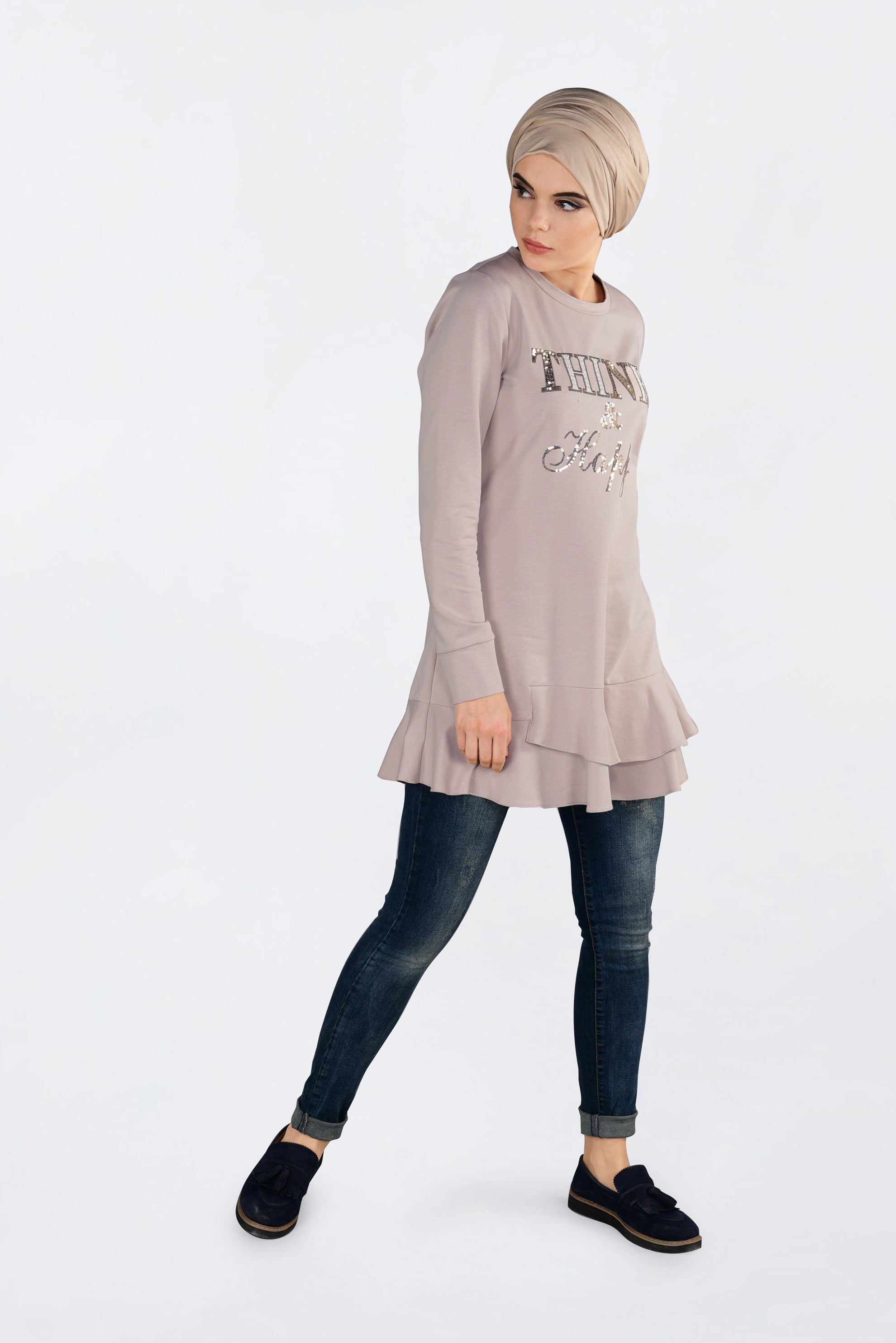 Tesettür giyim BEJ PUL PAYET DETAYLI ETEK UCU FIRFIRLI EŞOFMAN TUNİK 4877