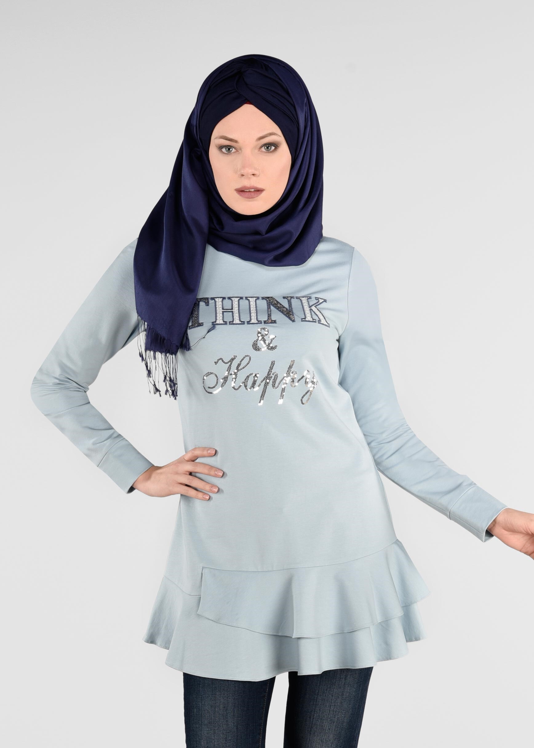 Tesettür giyim MAVİ PUL PAYET DETAYLI ETEK UCU FIRFIRLI EŞOFMAN TUNİK 4877