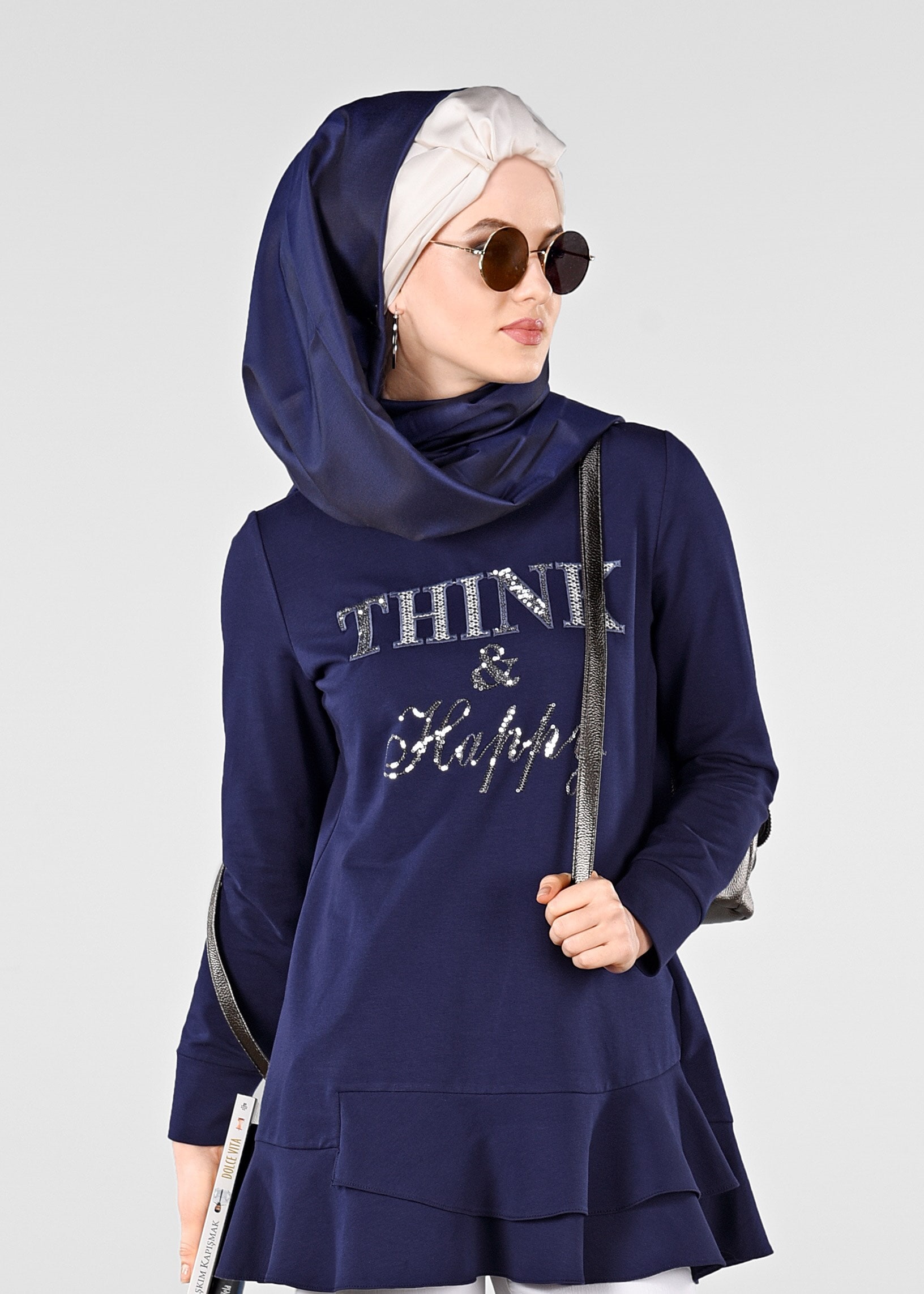 Tesettür giyim LACİVERT PUL PAYET DETAYLI ETEK UCU FIRFIRLI EŞOFMAN TUNİK 4877