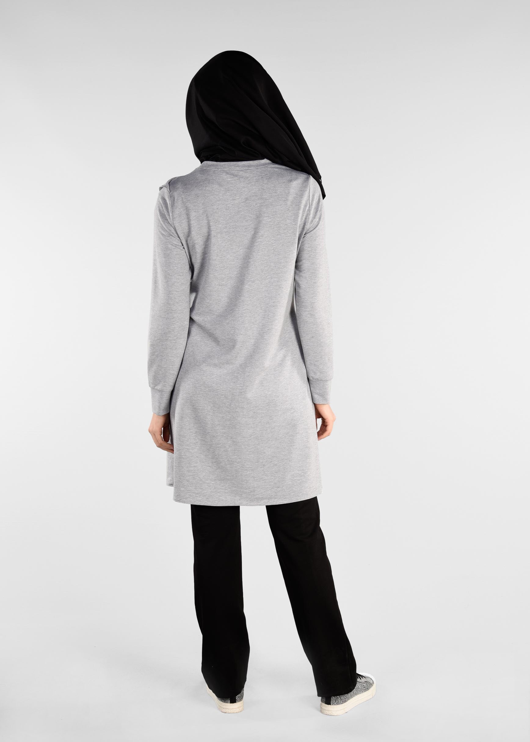 Tesettür giyim GRİ BONCUK VE PUL PAYET DETAYLI 2&prime;Lİ EŞOFMAN TAKIM 4880