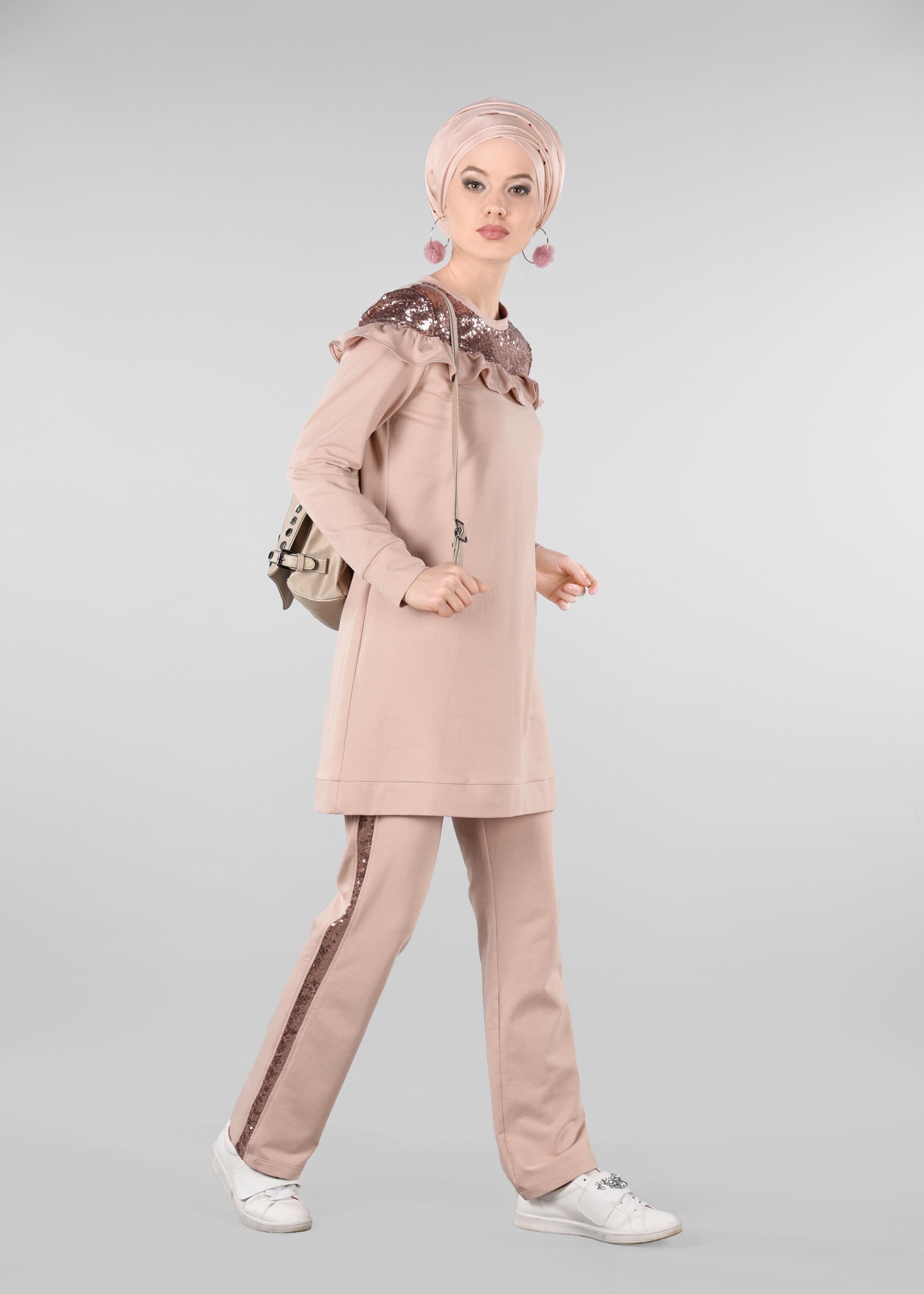 Tesettür giyim PUDRA PUL PAYETLİ 2&prime;Lİ EŞOFMAN TAKIM 4881