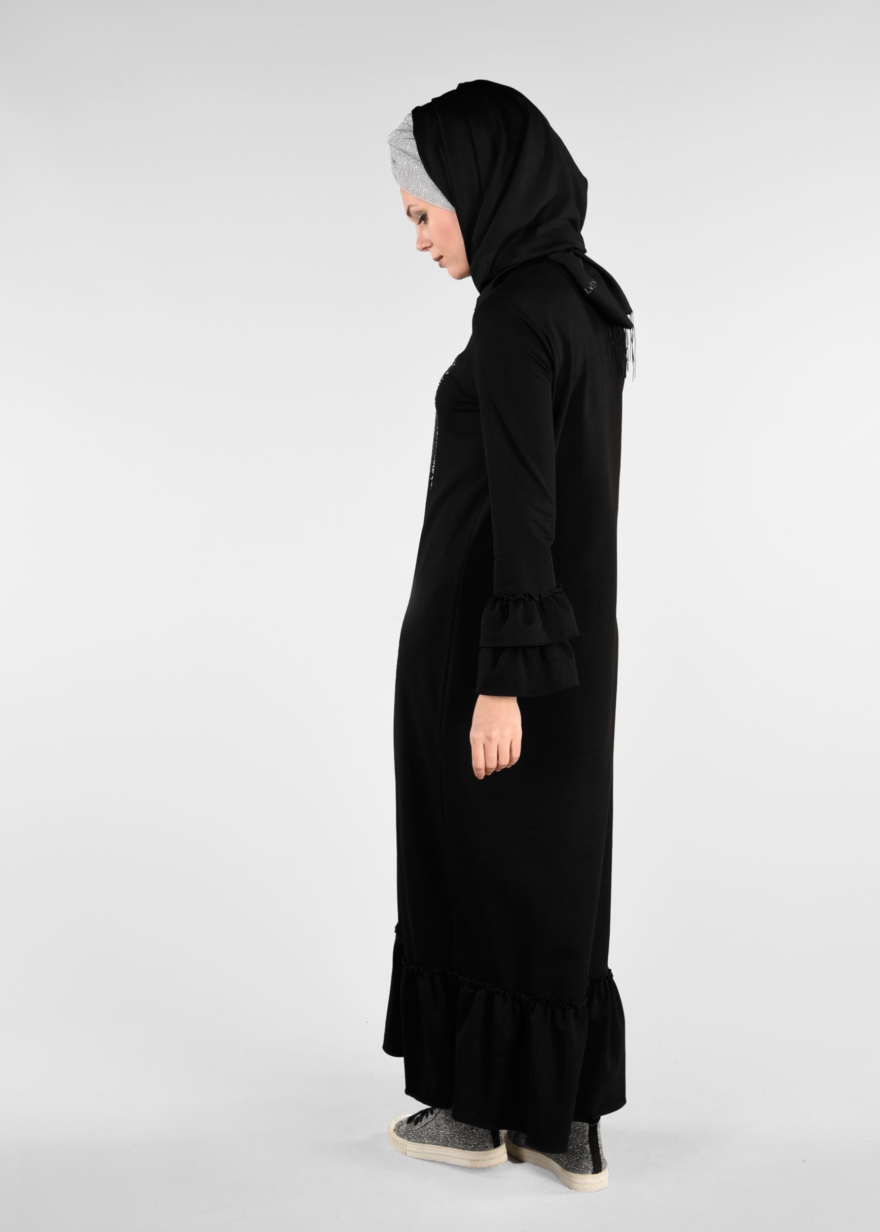 Tesettür giyim SİYAH ETEK UCU VE KOLLARI VOLANLI EŞOFMAN ELBİSE 4882