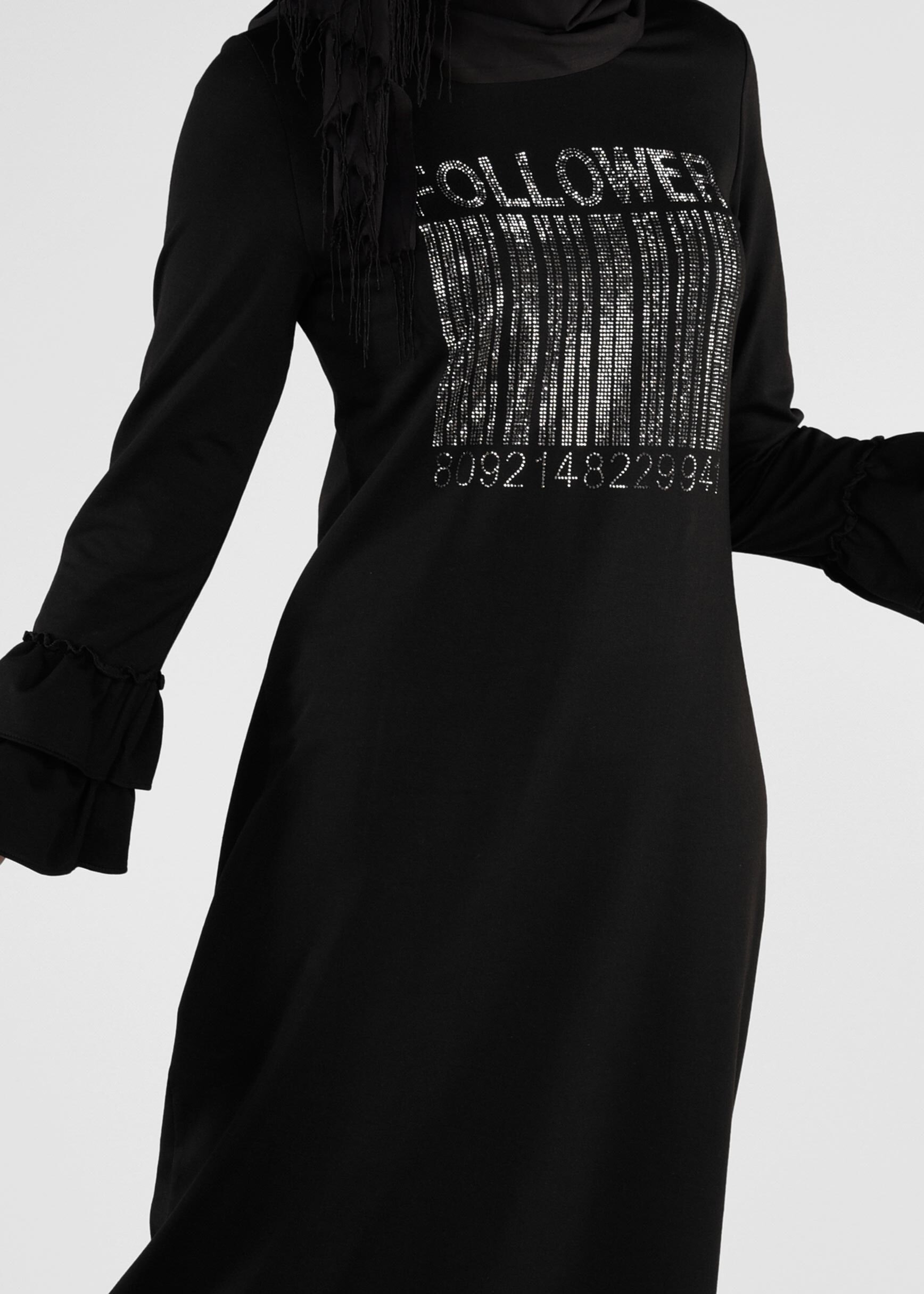 Tesettür giyim SİYAH ETEK UCU VE KOLLARI VOLANLI EŞOFMAN ELBİSE 4882