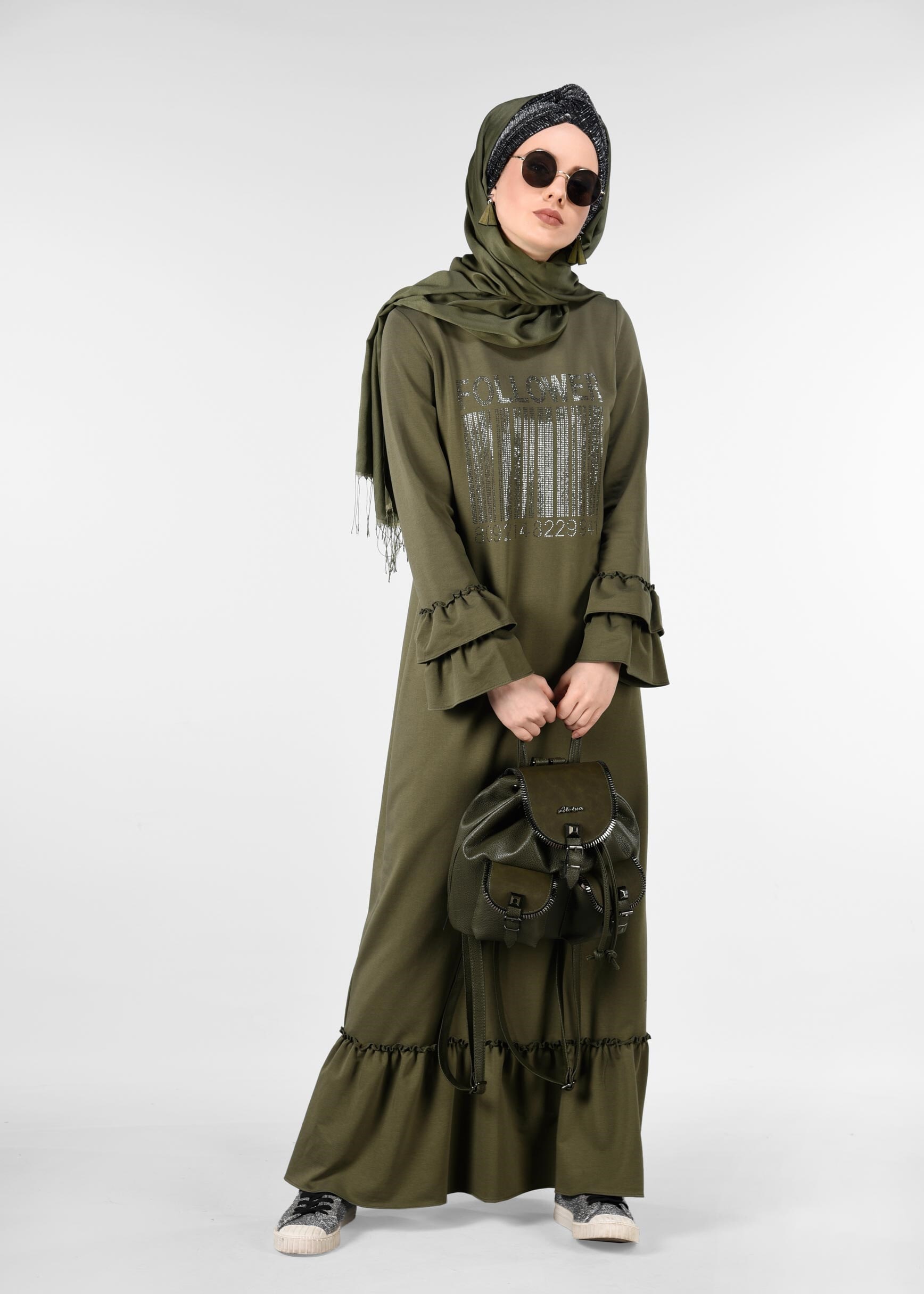 Tesettür giyim HAKİ ETEK UCU VE KOLLARI VOLANLI EŞOFMAN ELBİSE 4882