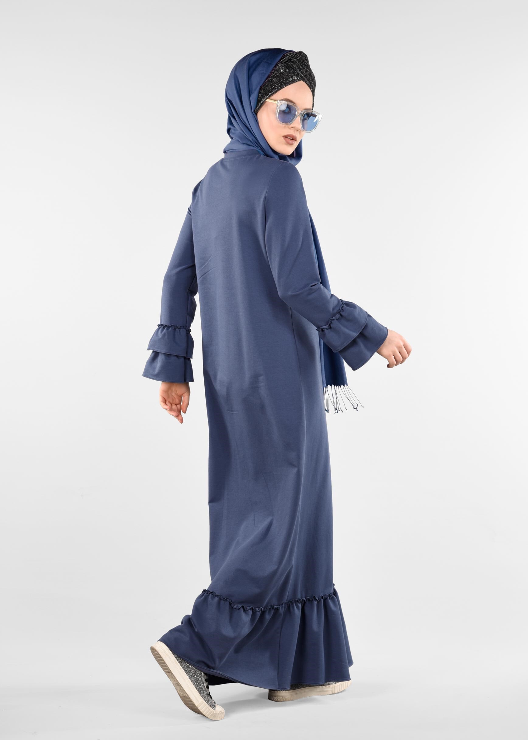 Tesettür giyim LACİVERT ETEK UCU VE KOLLARI VOLANLI EŞOFMAN ELBİSE 4882