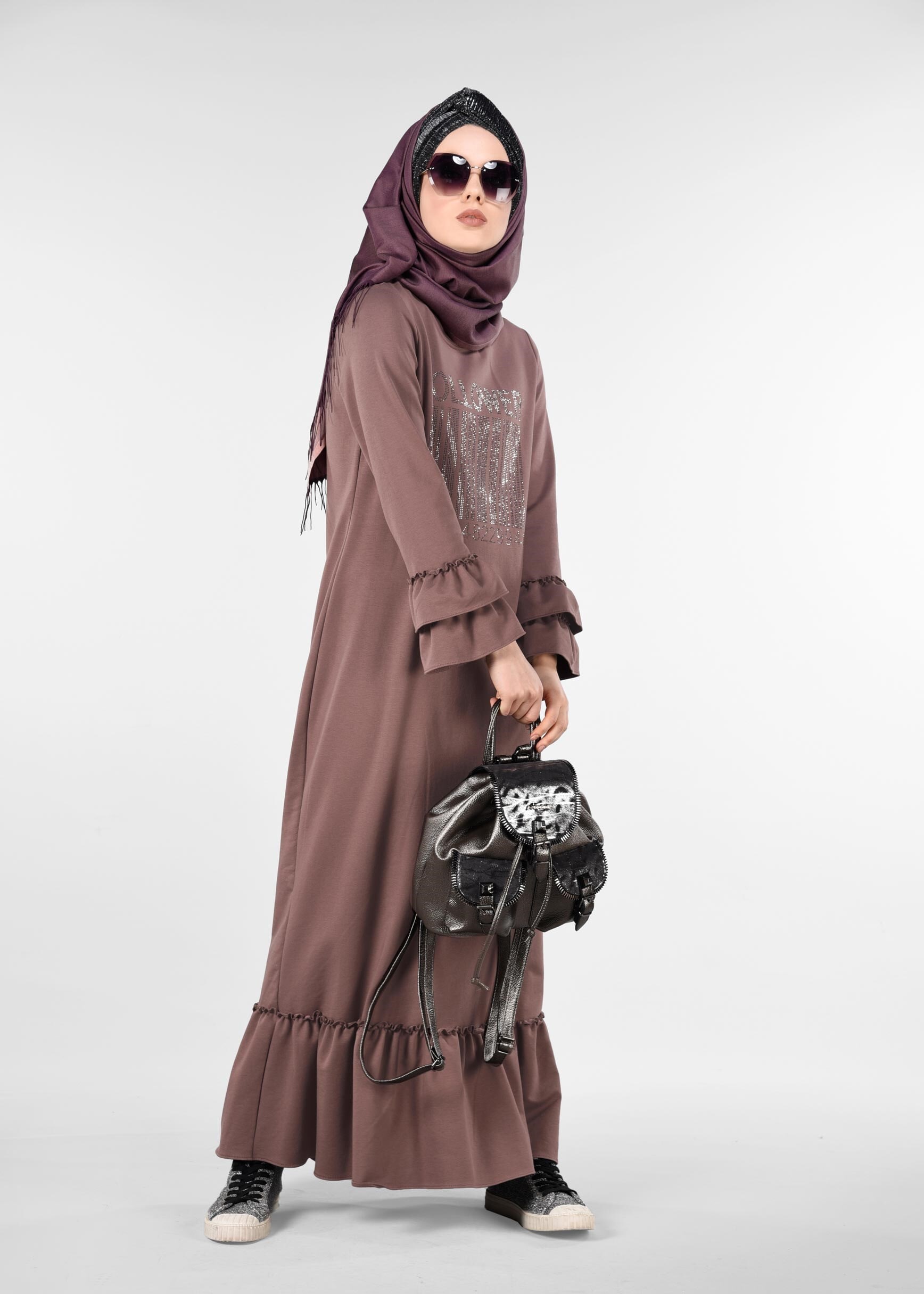 Tesettür giyim PEMBE ETEK UCU VE KOLLARI VOLANLI EŞOFMAN ELBİSE 4882