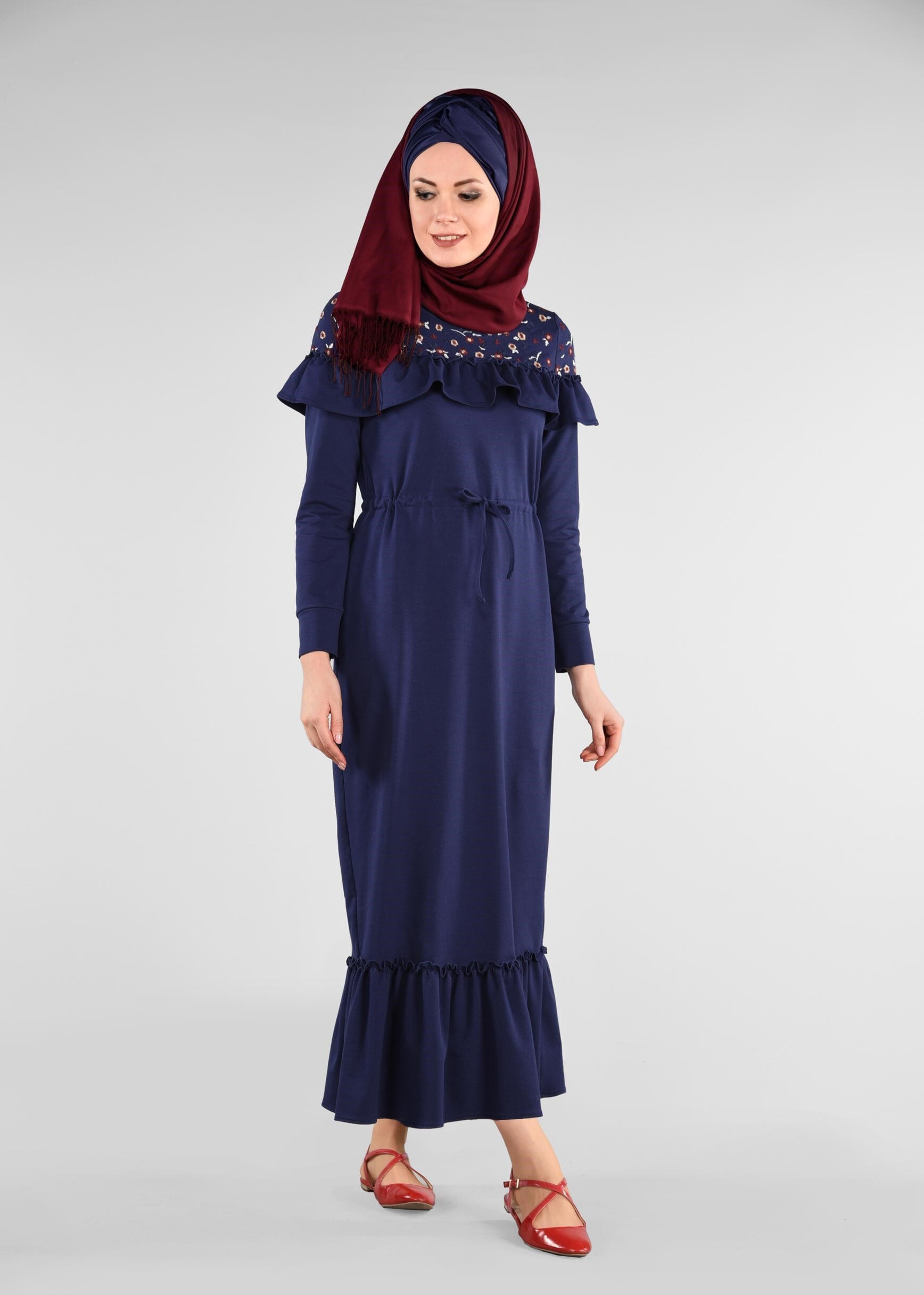 Tesettür giyim LACİVERT NAKIŞLI EŞOFMAN ELBİSE 4883 