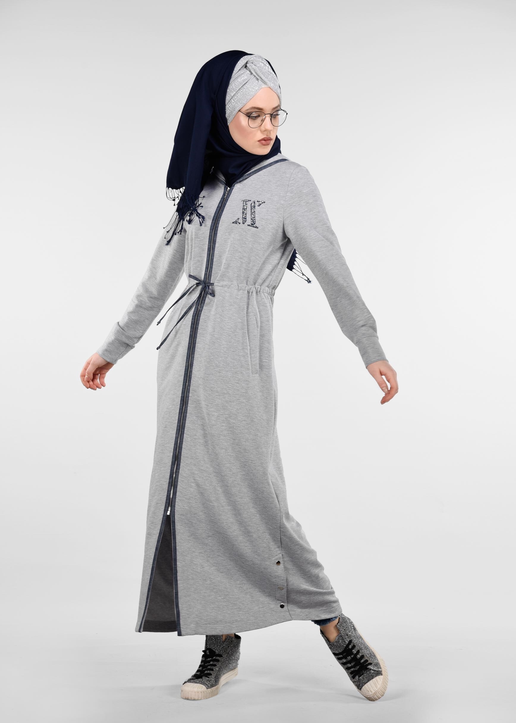 Tesettür giyim GRİ KAPÜŞONLU FERMUARLI EŞOFMAN TUNİK 4910
