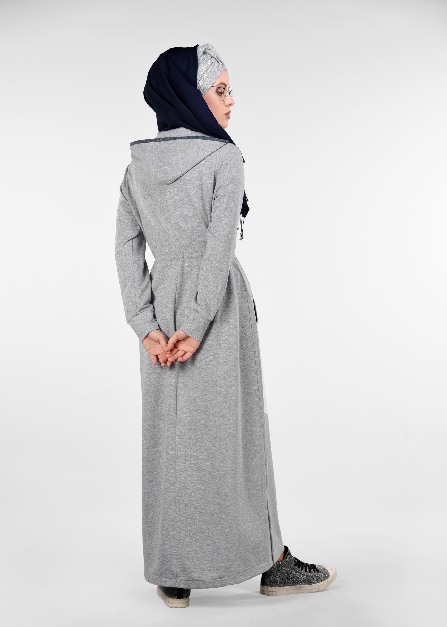 Tesettür giyim GRİ KAPÜŞONLU FERMUARLI EŞOFMAN TUNİK 4910