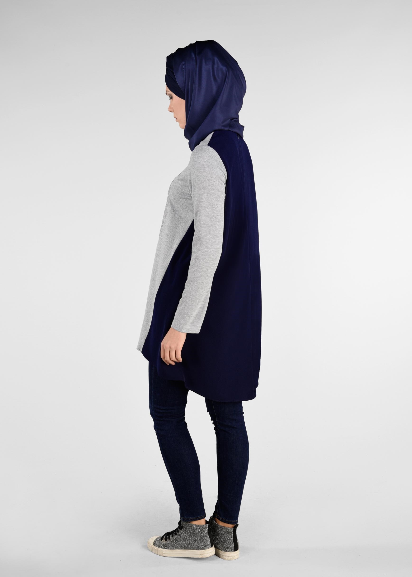 Tesettür giyim GRİ İKİ RENKLİ EŞOFMAN TUNİK 4914